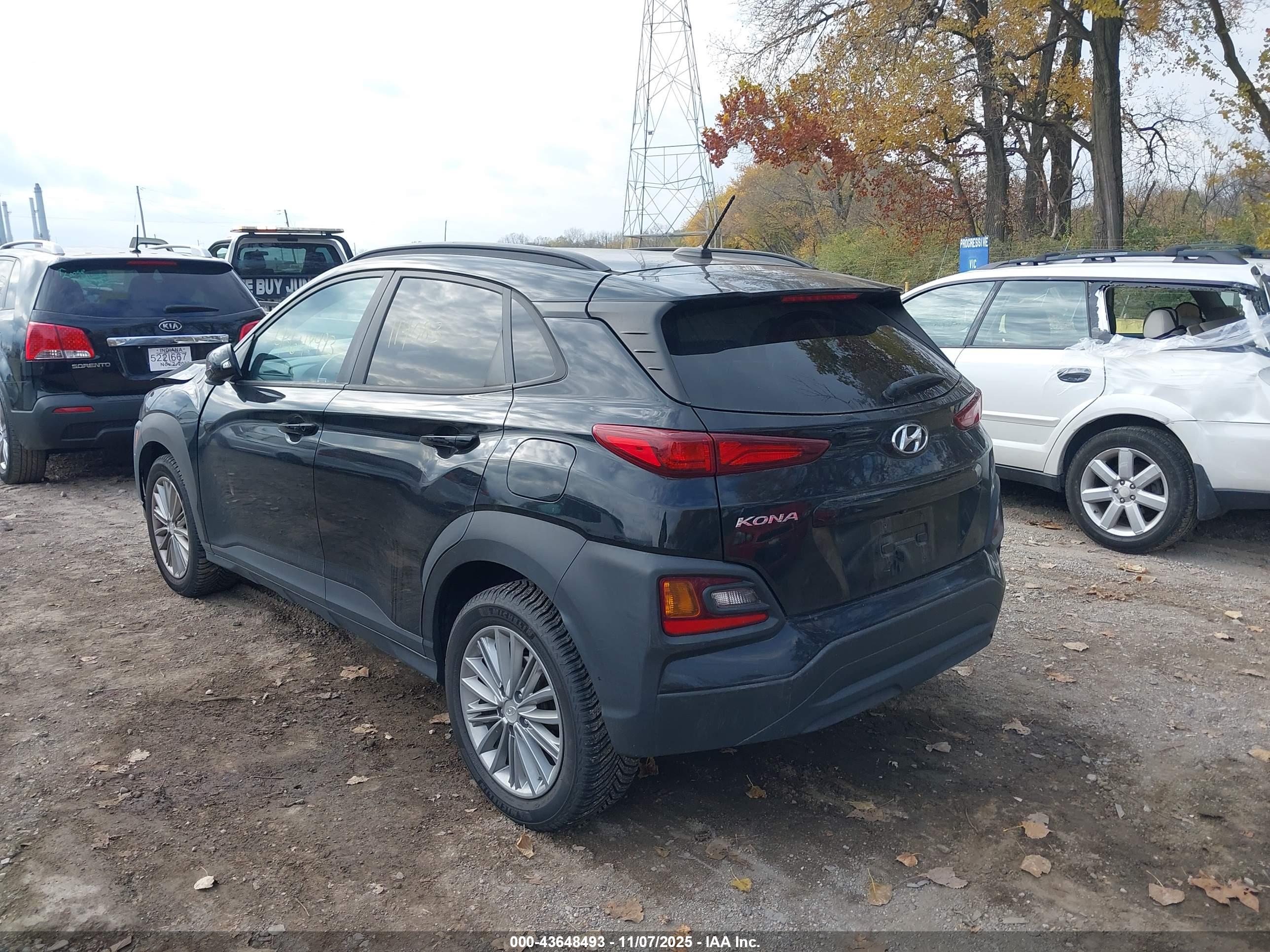 HYUNDAI KONA image 3