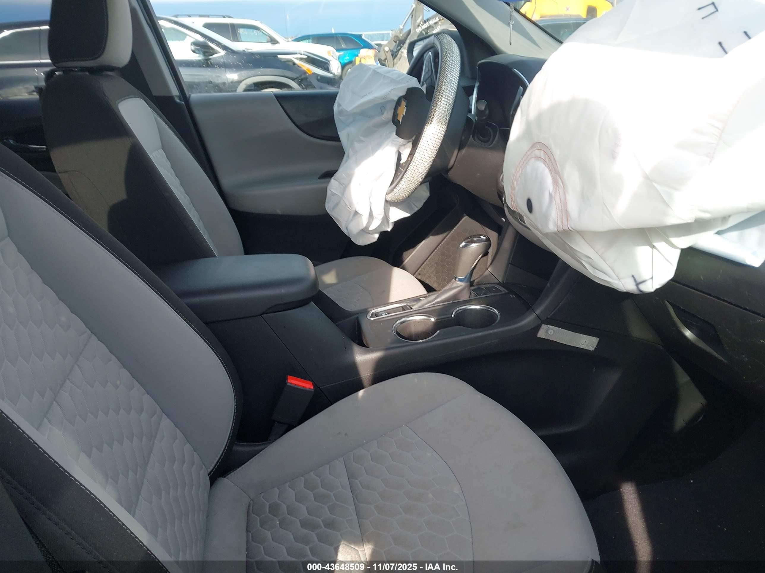 CHEVROLET EQUINOX image 5