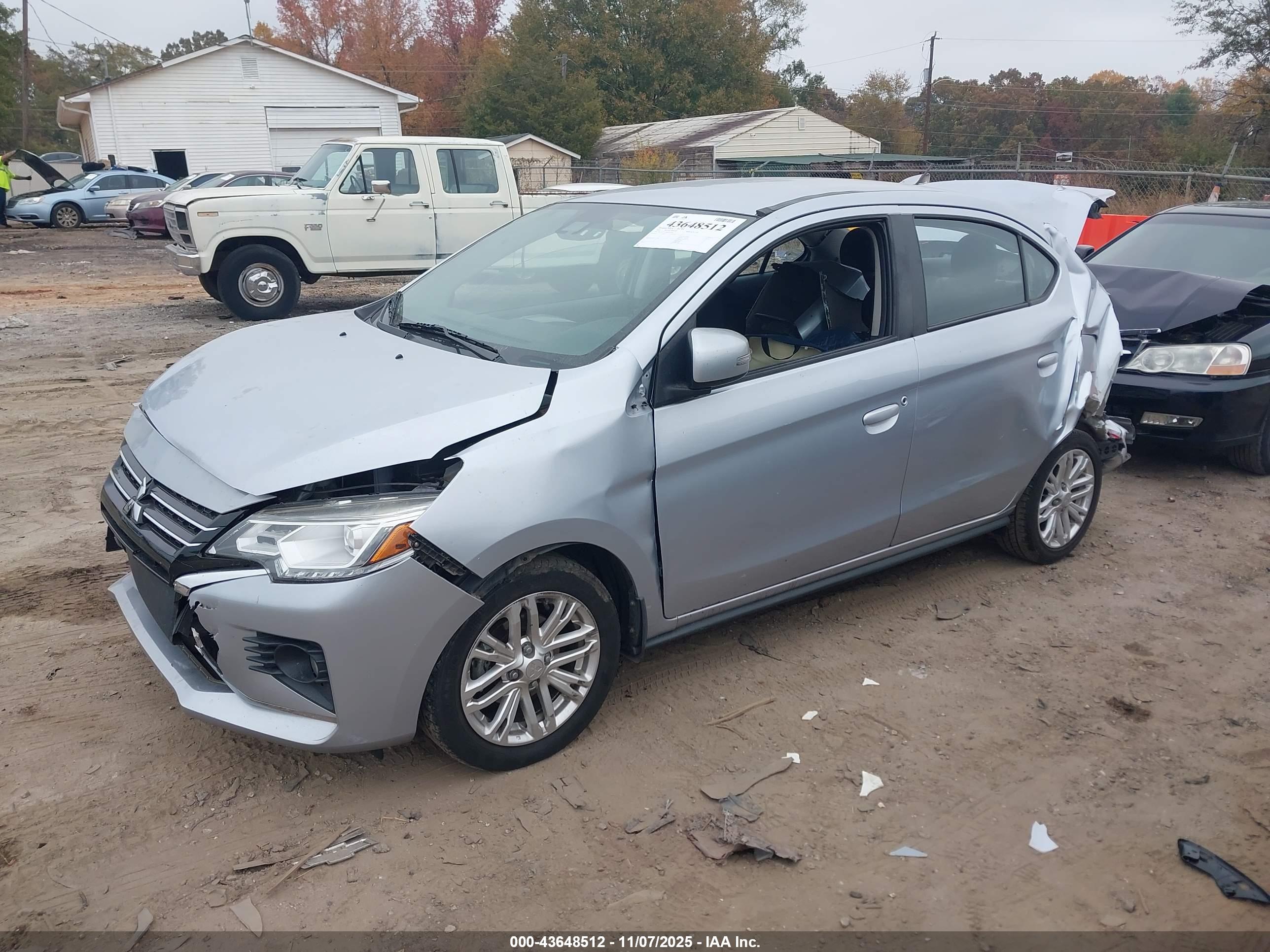 MITSUBISHI MIRAGE image 2