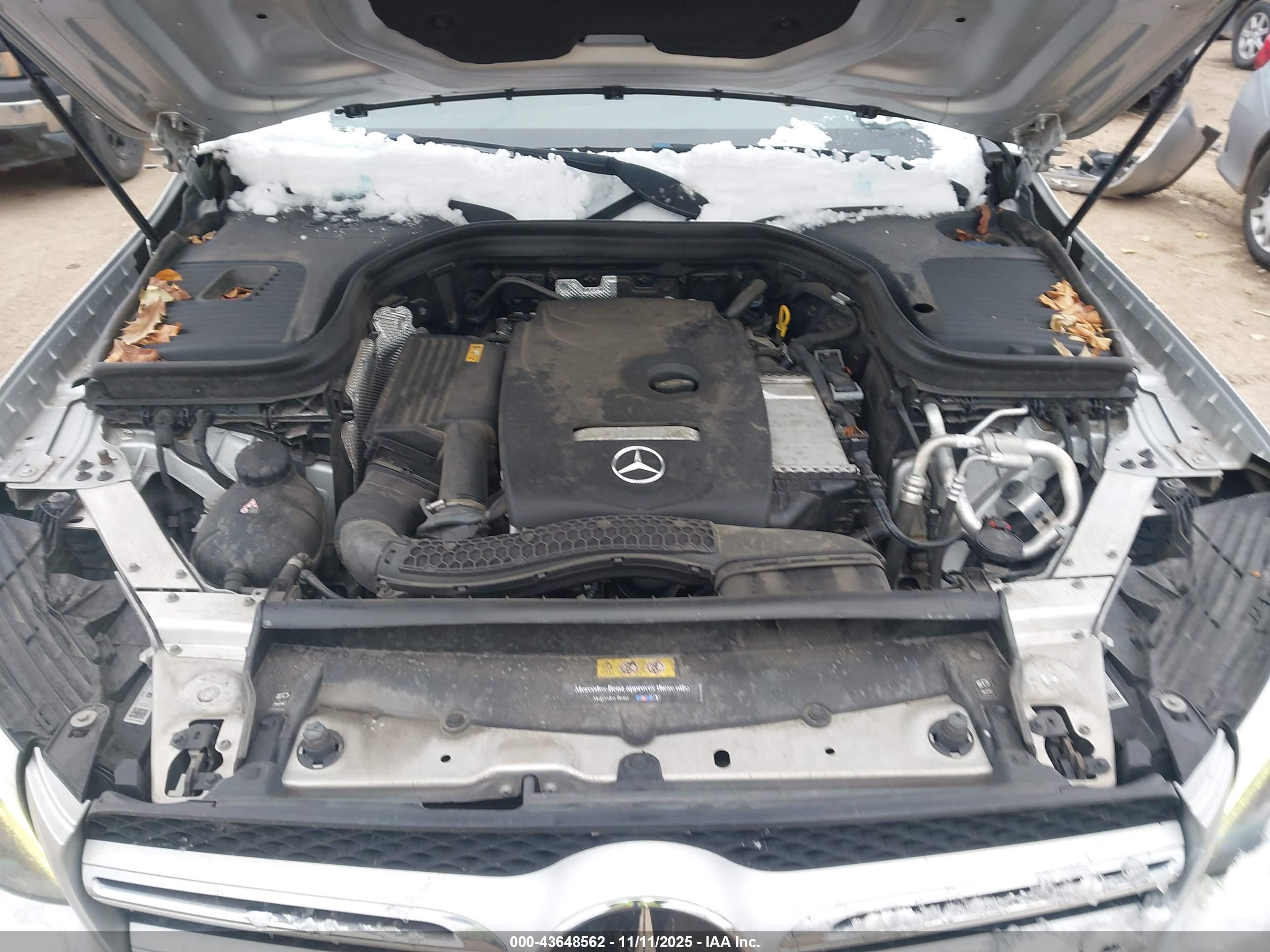 MERCEDES-BENZ GLC image 10