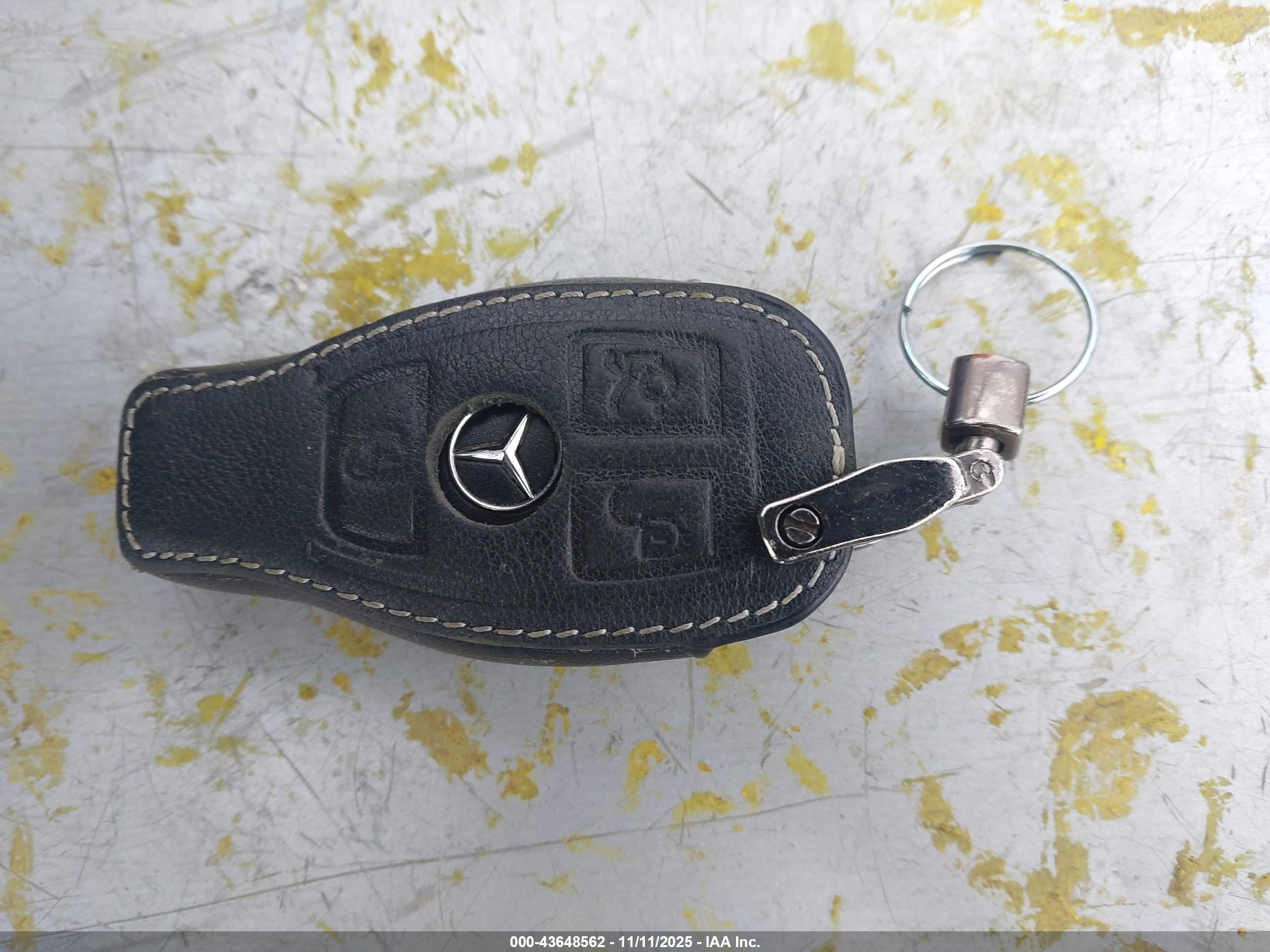 MERCEDES-BENZ GLC image 11