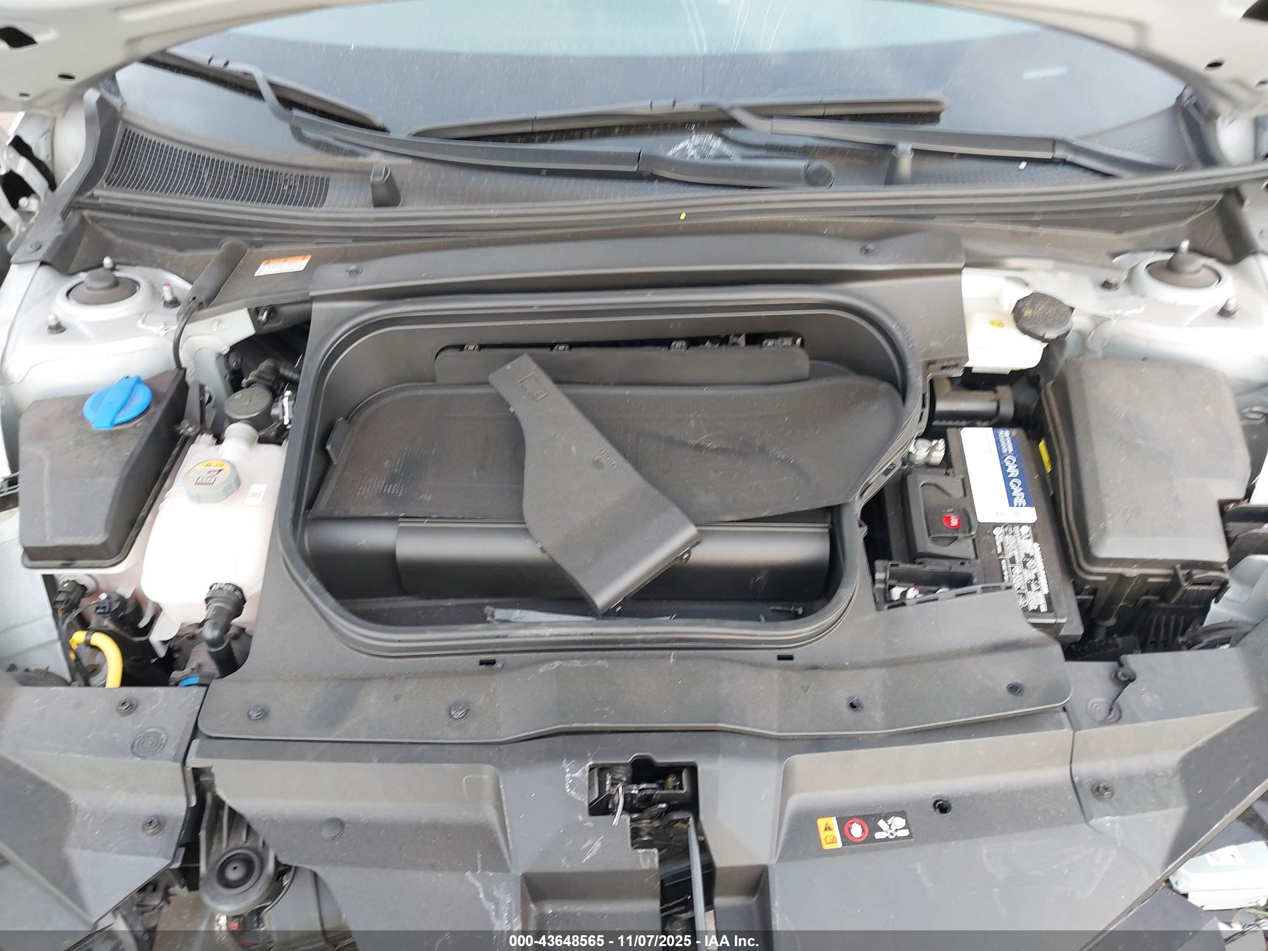 HYUNDAI IONIQ image 10