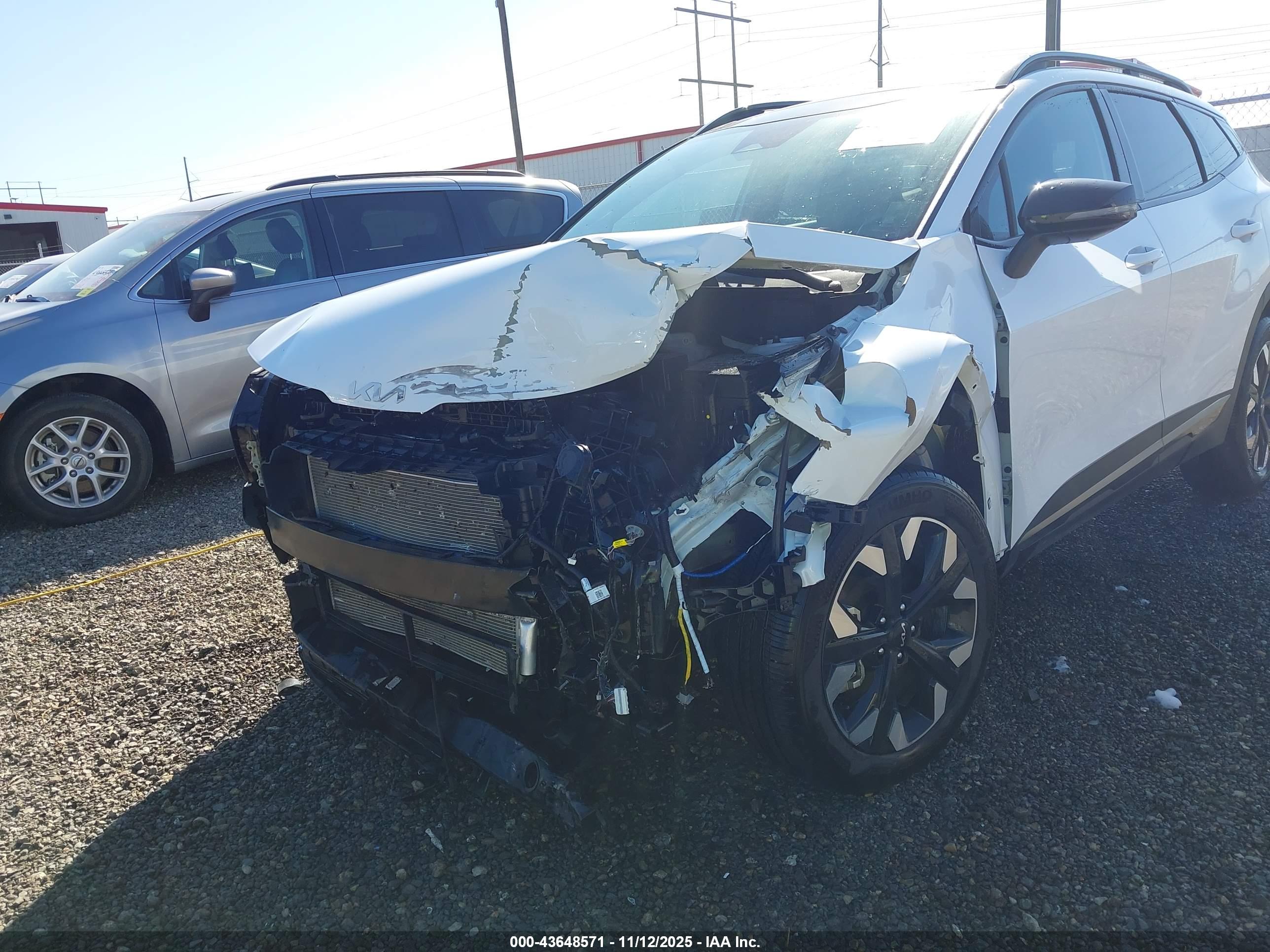 KIA SPORTAGE image 6
