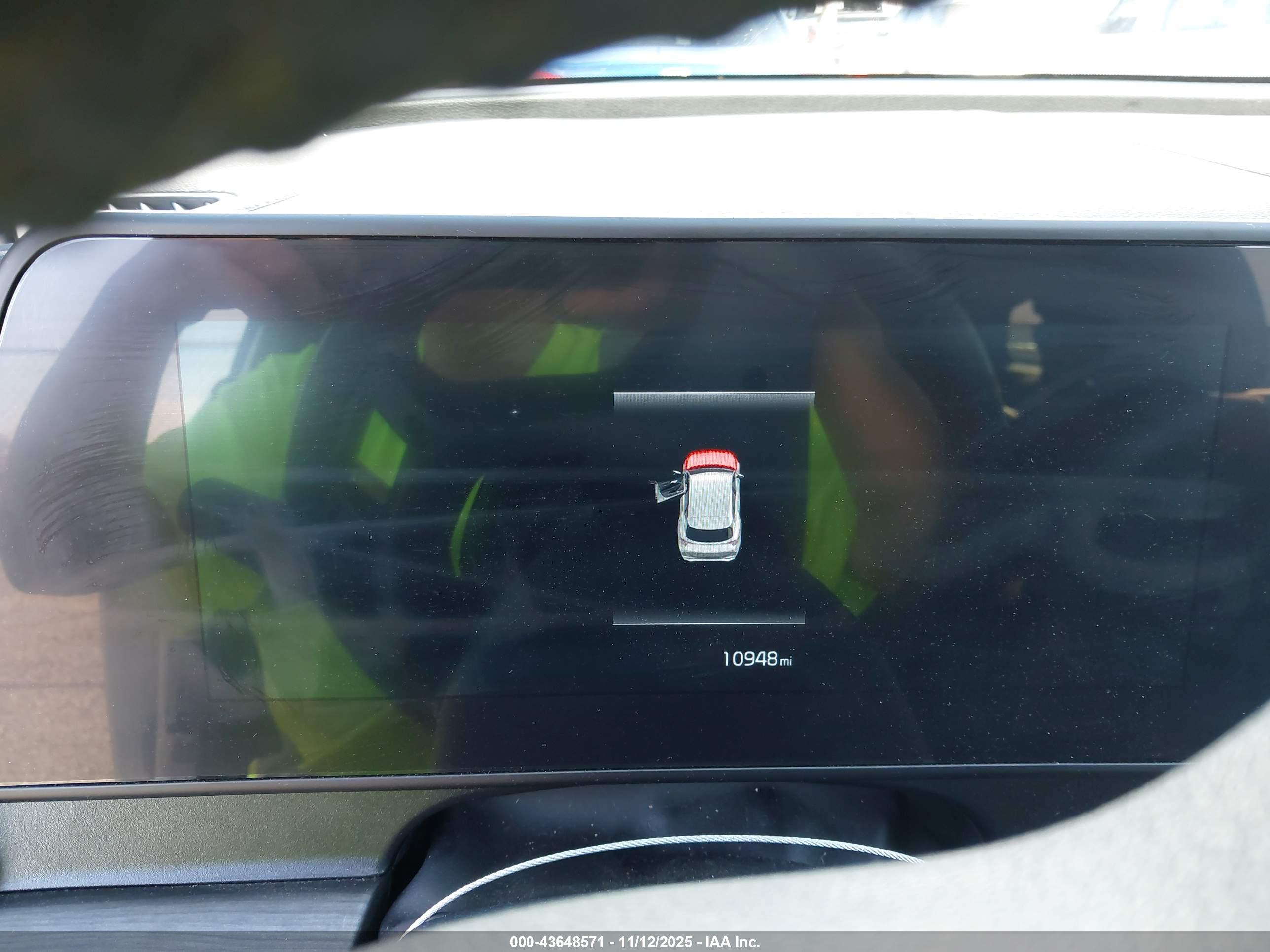 KIA SPORTAGE image 7