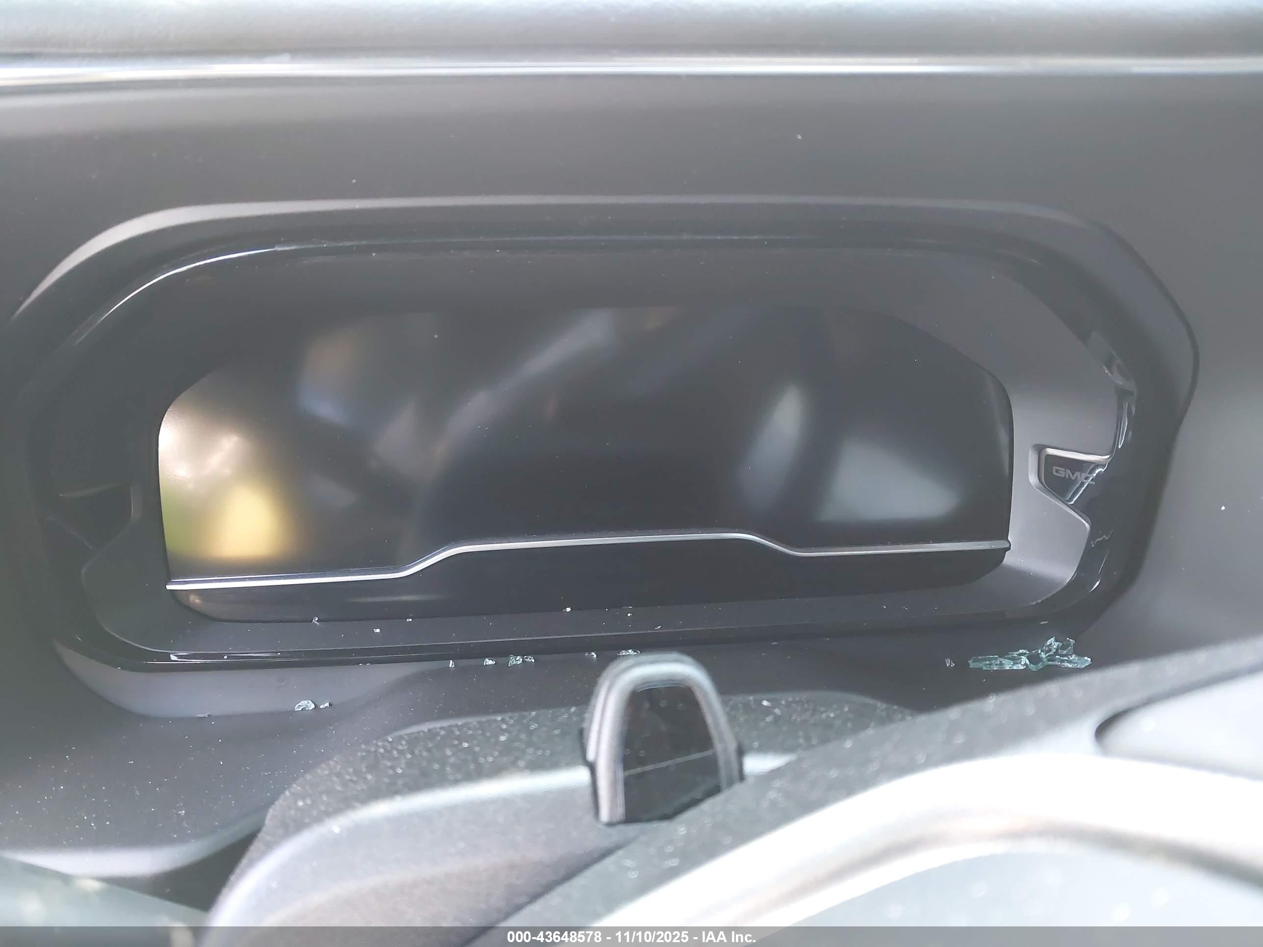 GMC YUKON image 7
