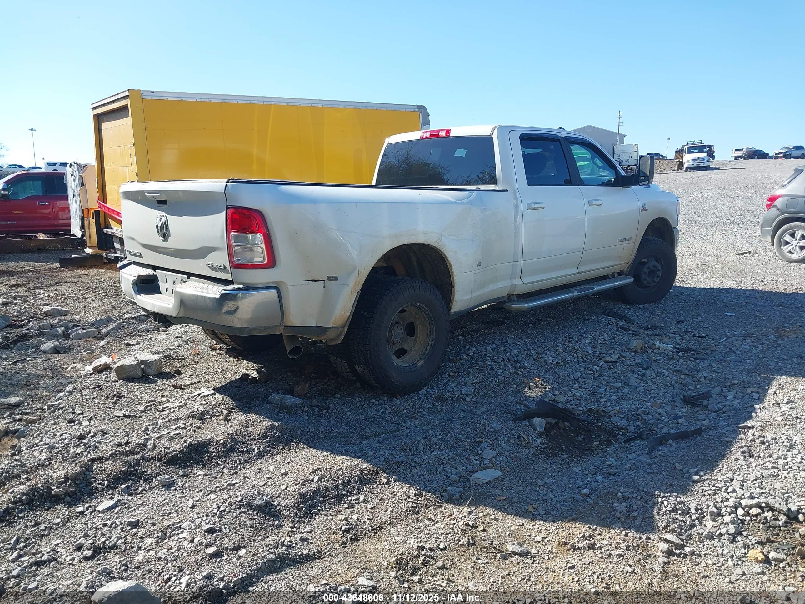 RAM 3500 image 4