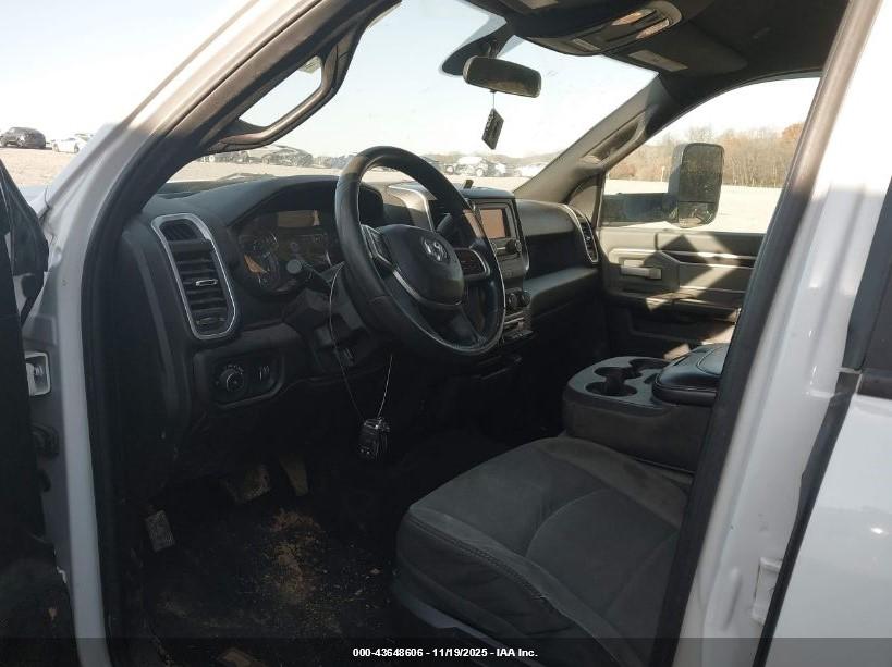 RAM 3500 image 5
