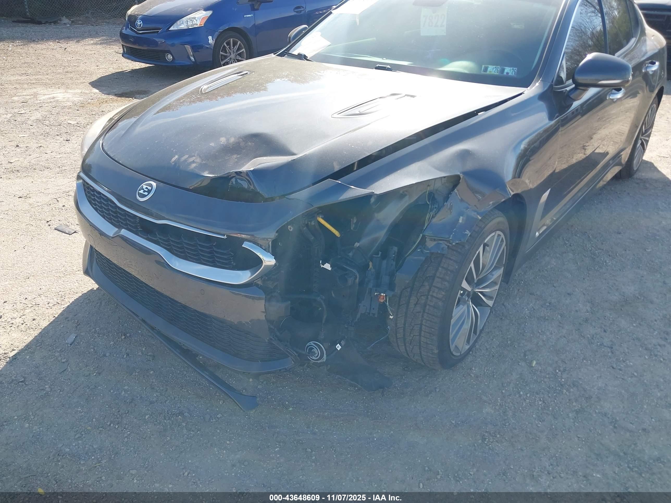 KIA STINGER image 6