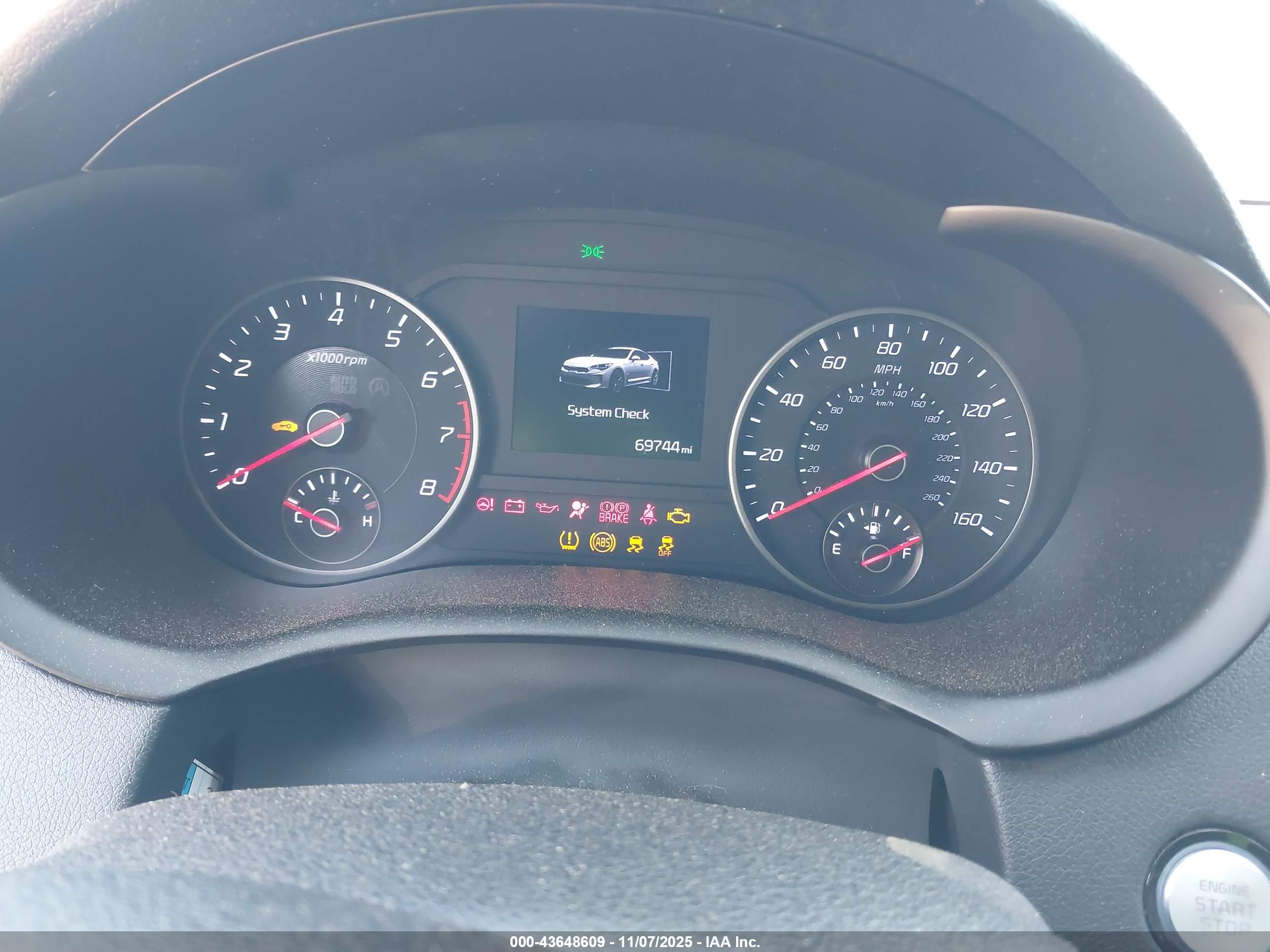 KIA STINGER image 7