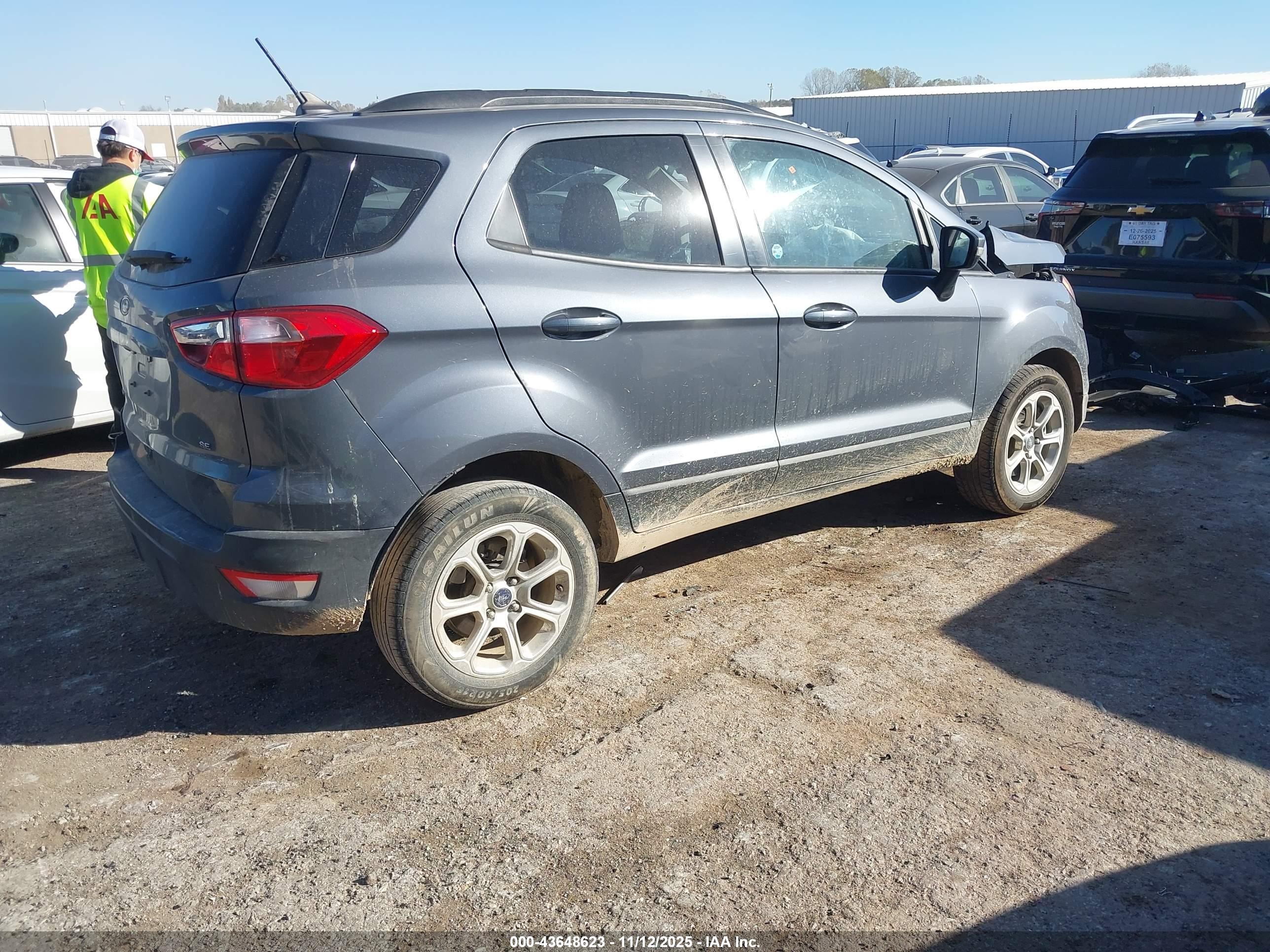 FORD ECOSPORT image 4