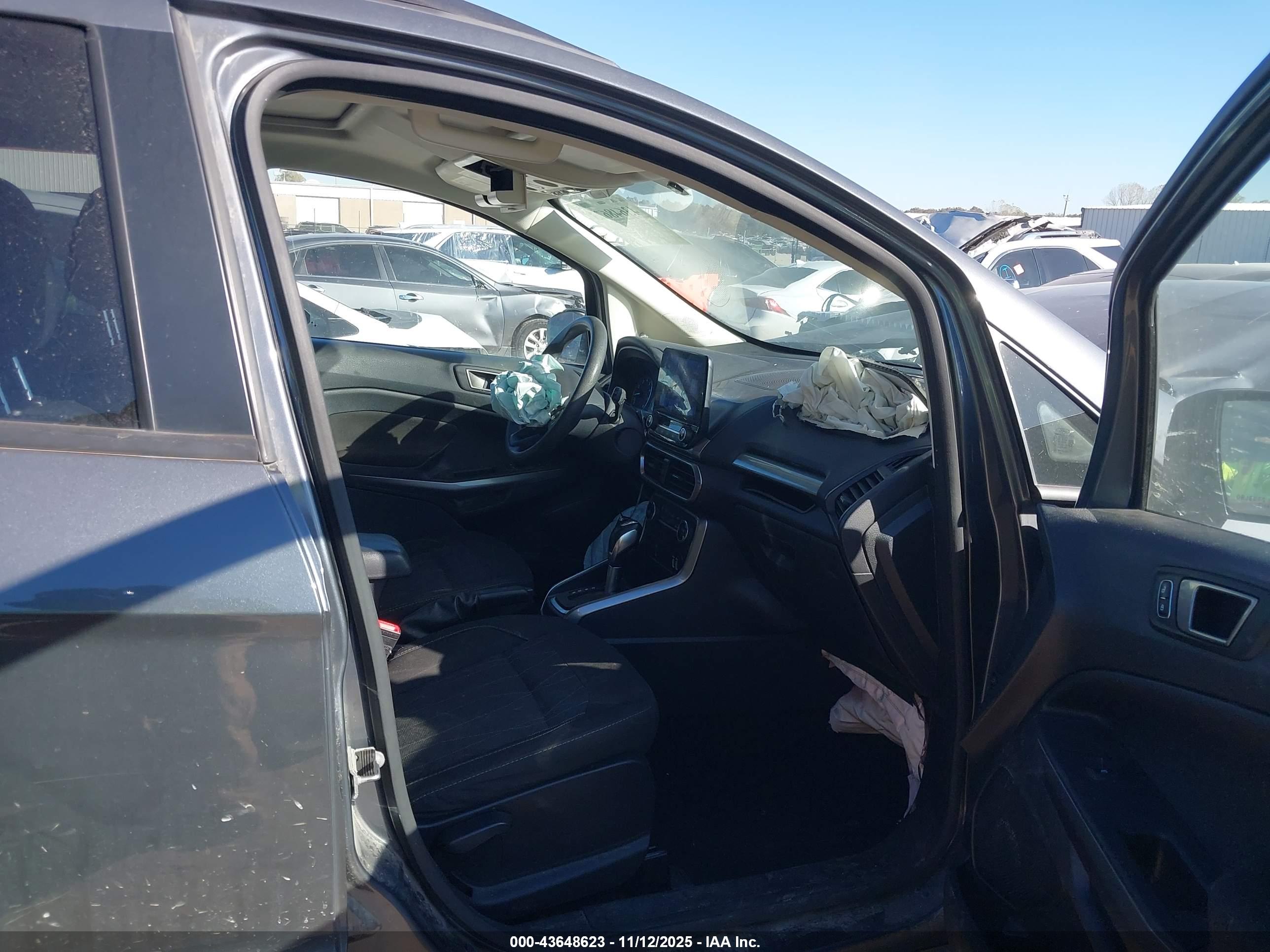 FORD ECOSPORT image 5