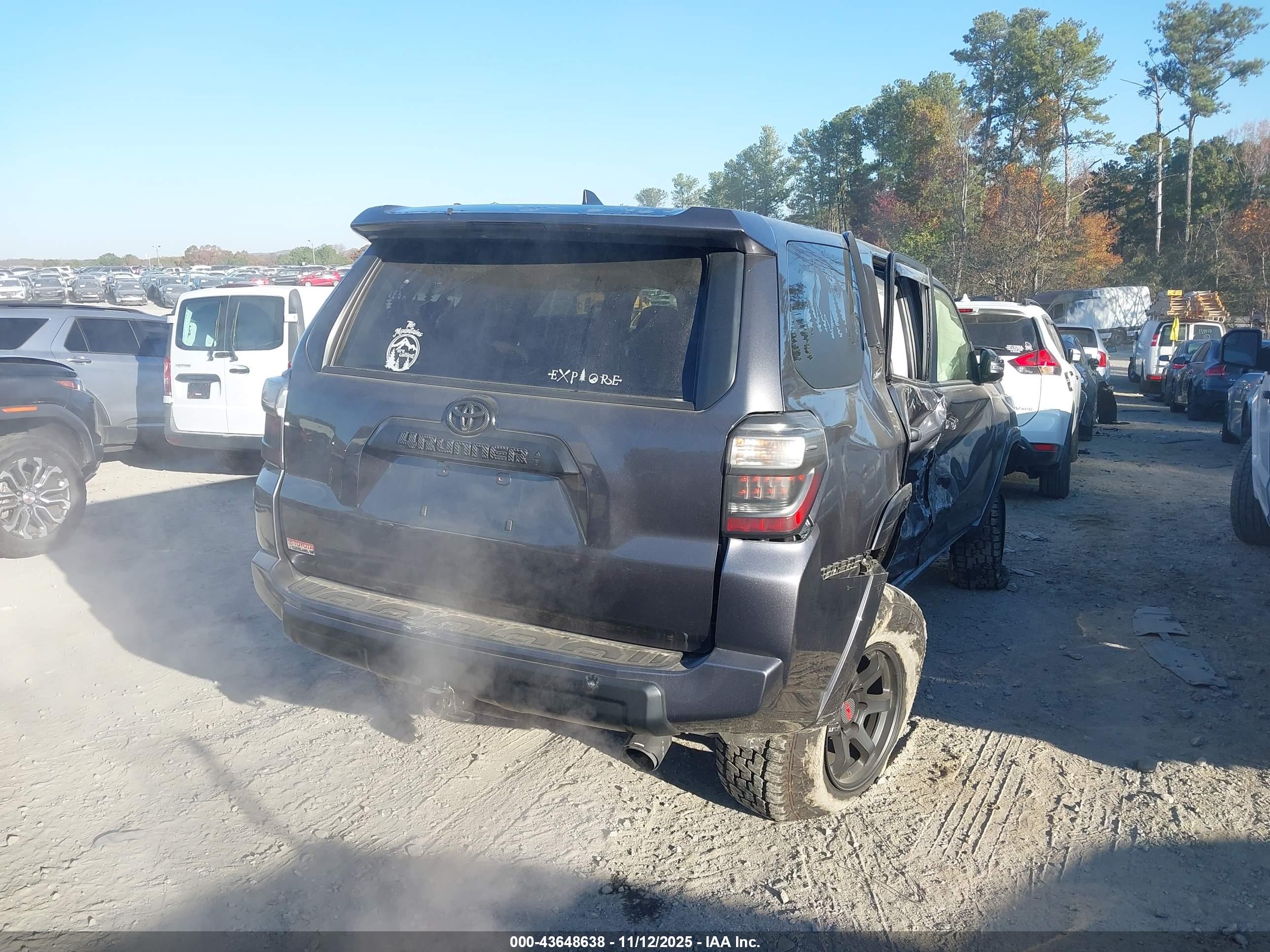 TOYOTA 4RUNNER image 4