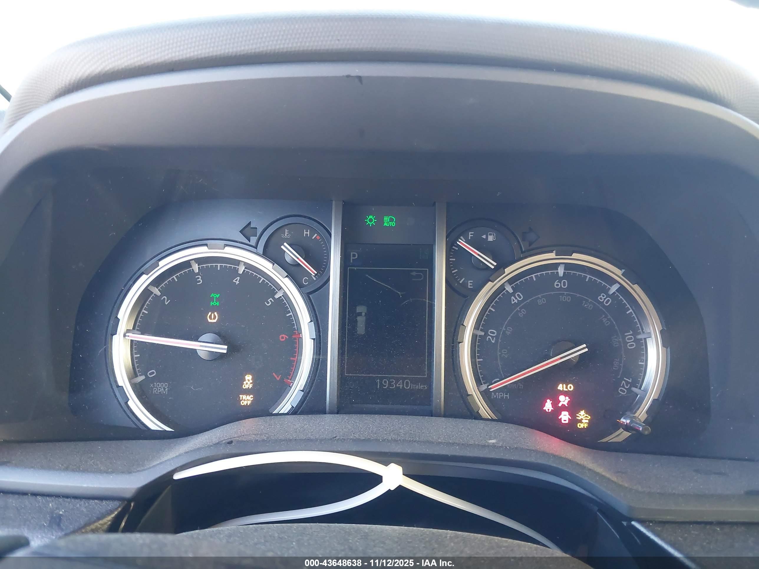 TOYOTA 4RUNNER image 7
