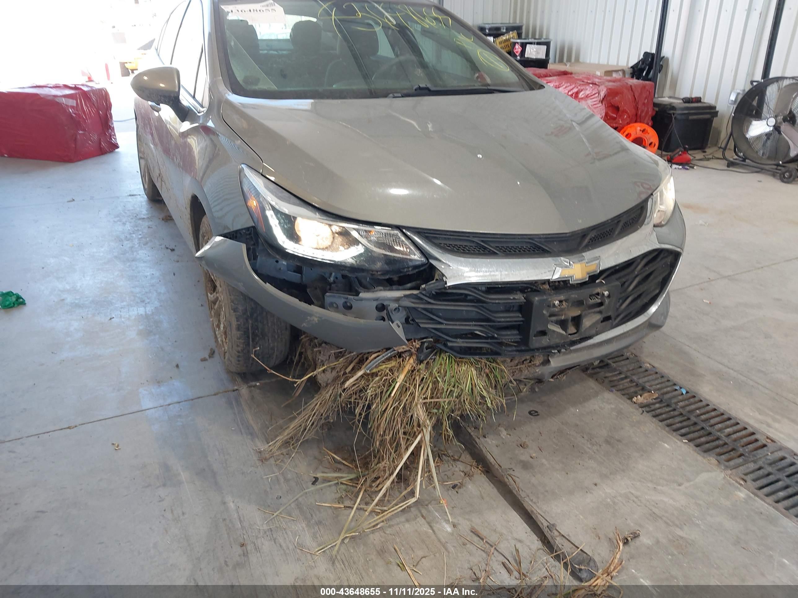 CHEVROLET CRUZE image 6