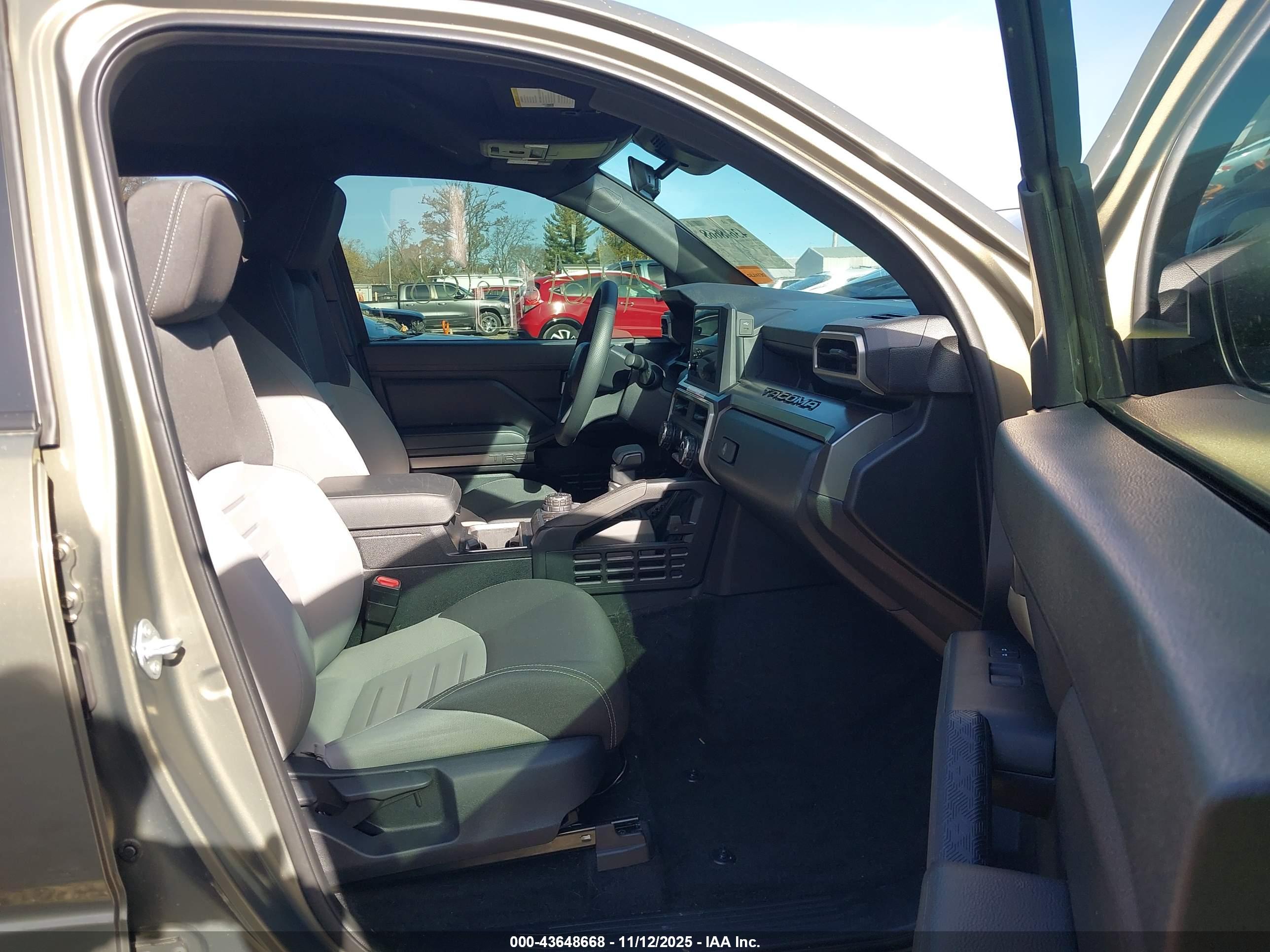 TOYOTA TACOMA image 5