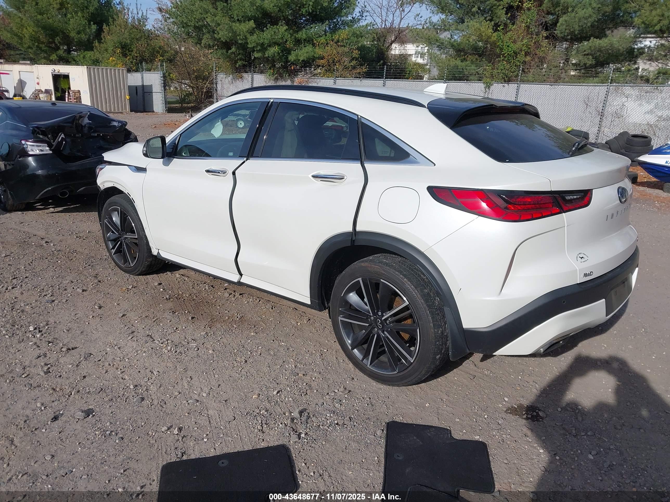 INFINITI QX55 image 3