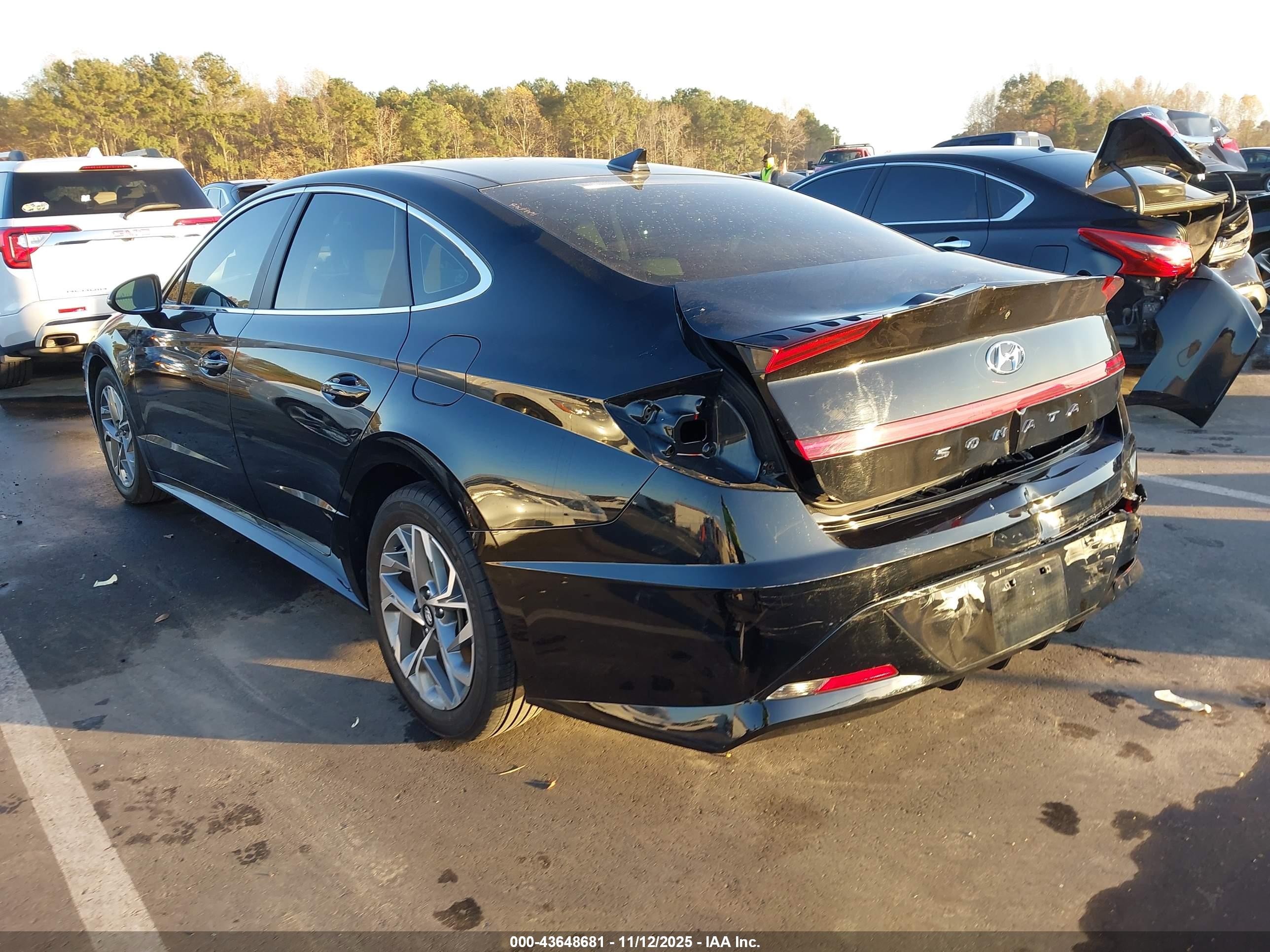 HYUNDAI SONATA image 3