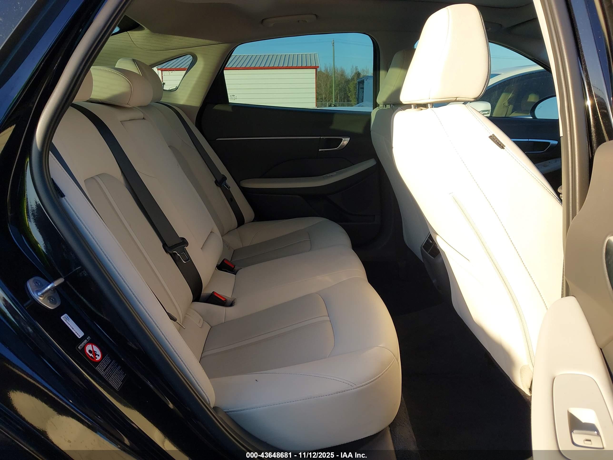 HYUNDAI SONATA image 8