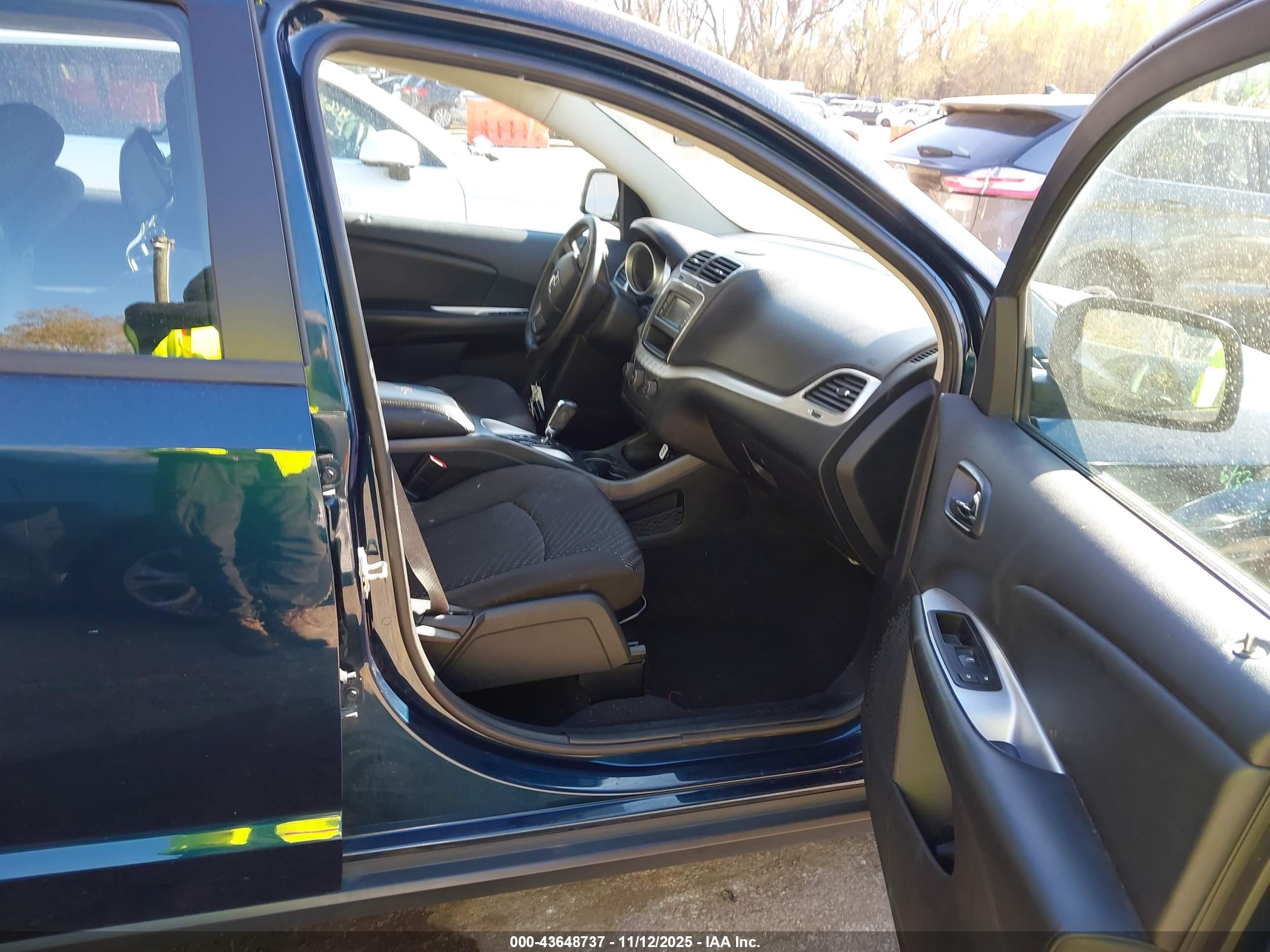 DODGE JOURNEY image 5