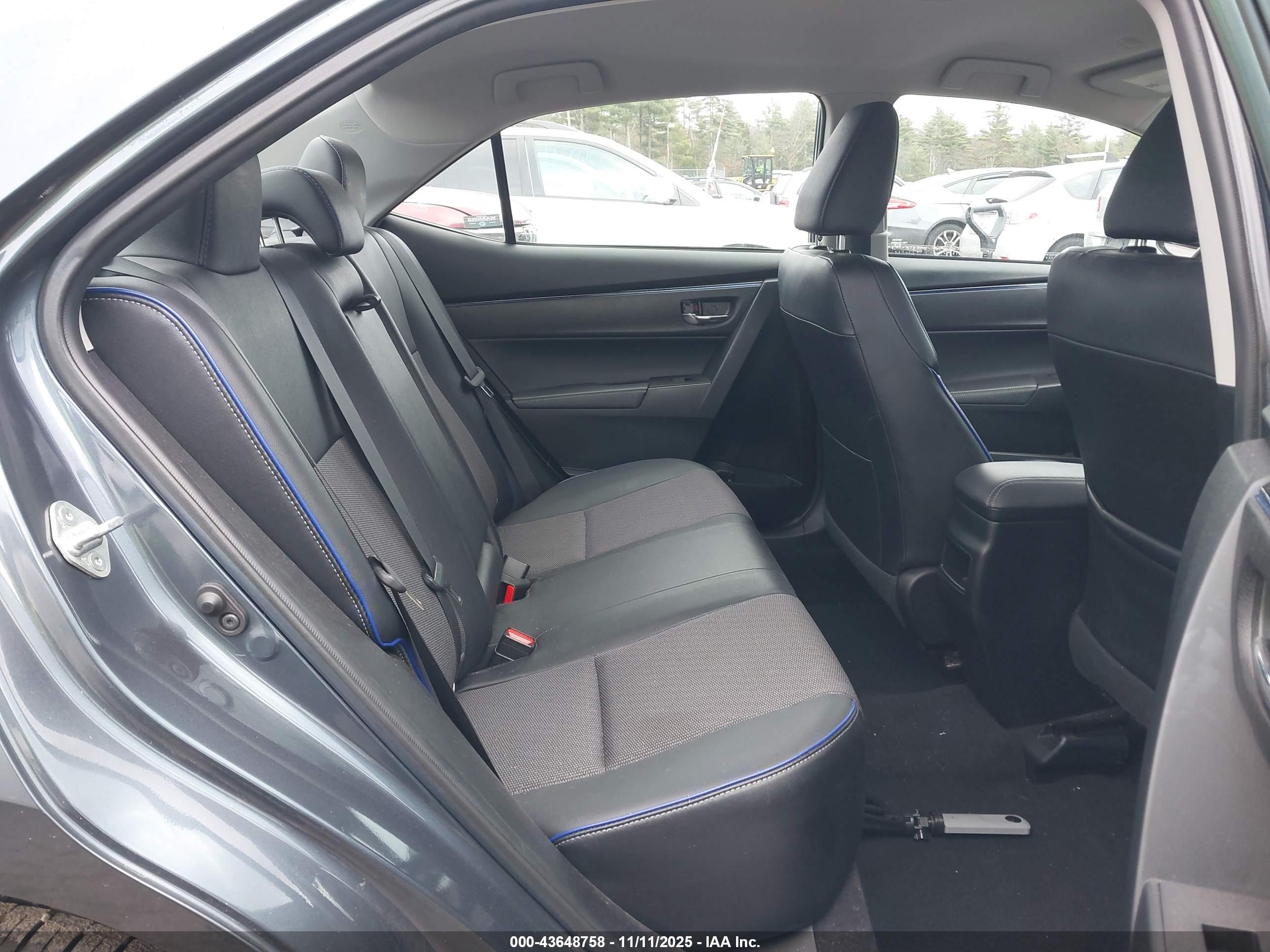 TOYOTA COROLLA image 8