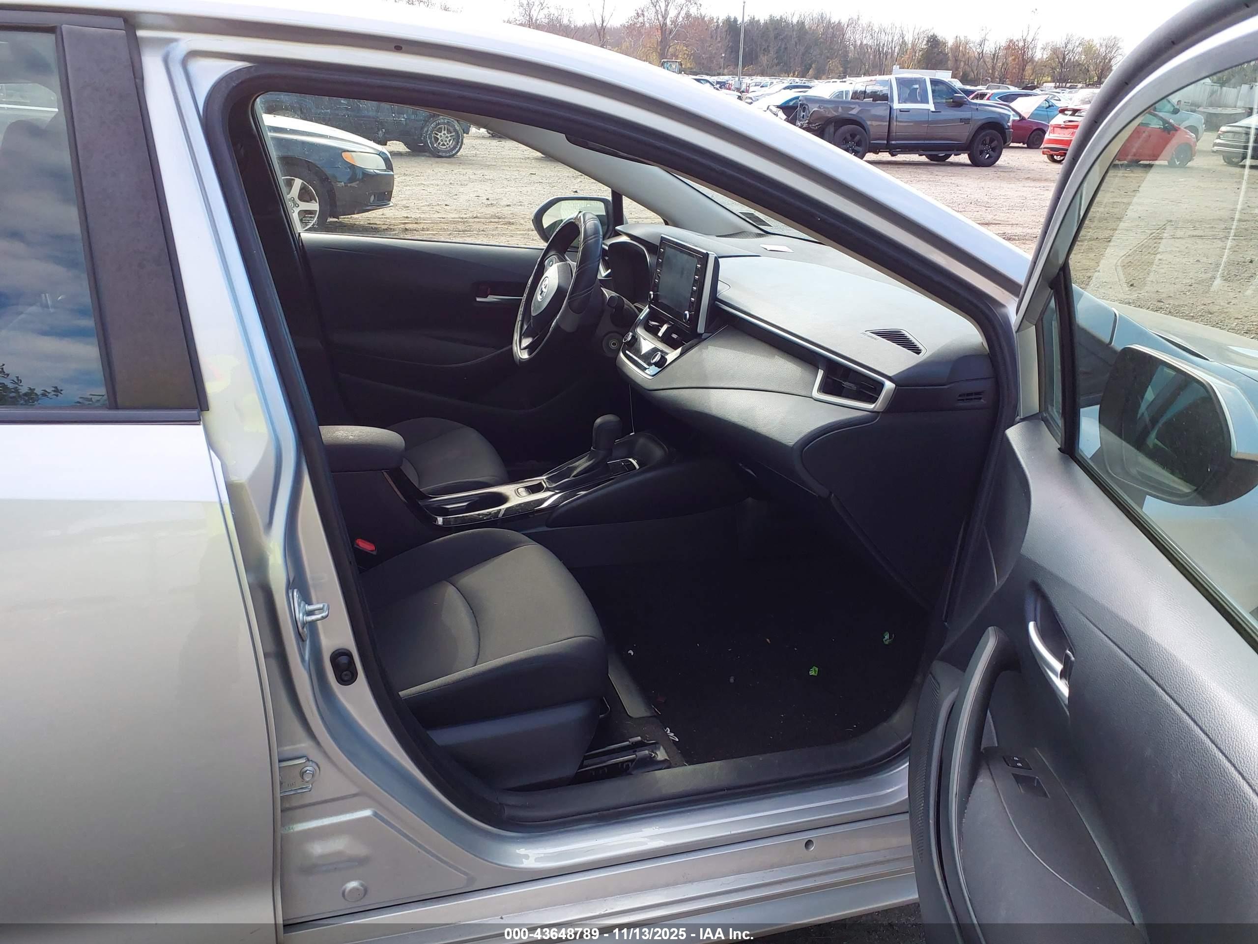 TOYOTA COROLLA image 5
