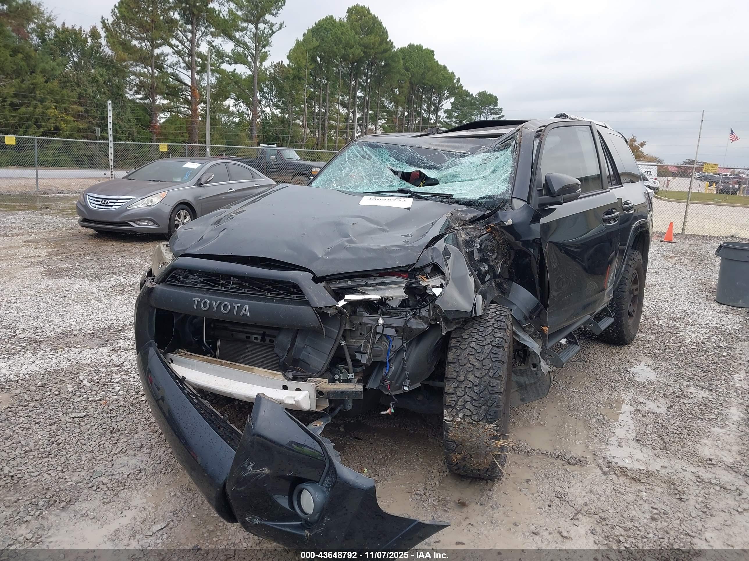 TOYOTA 4RUNNER image 6