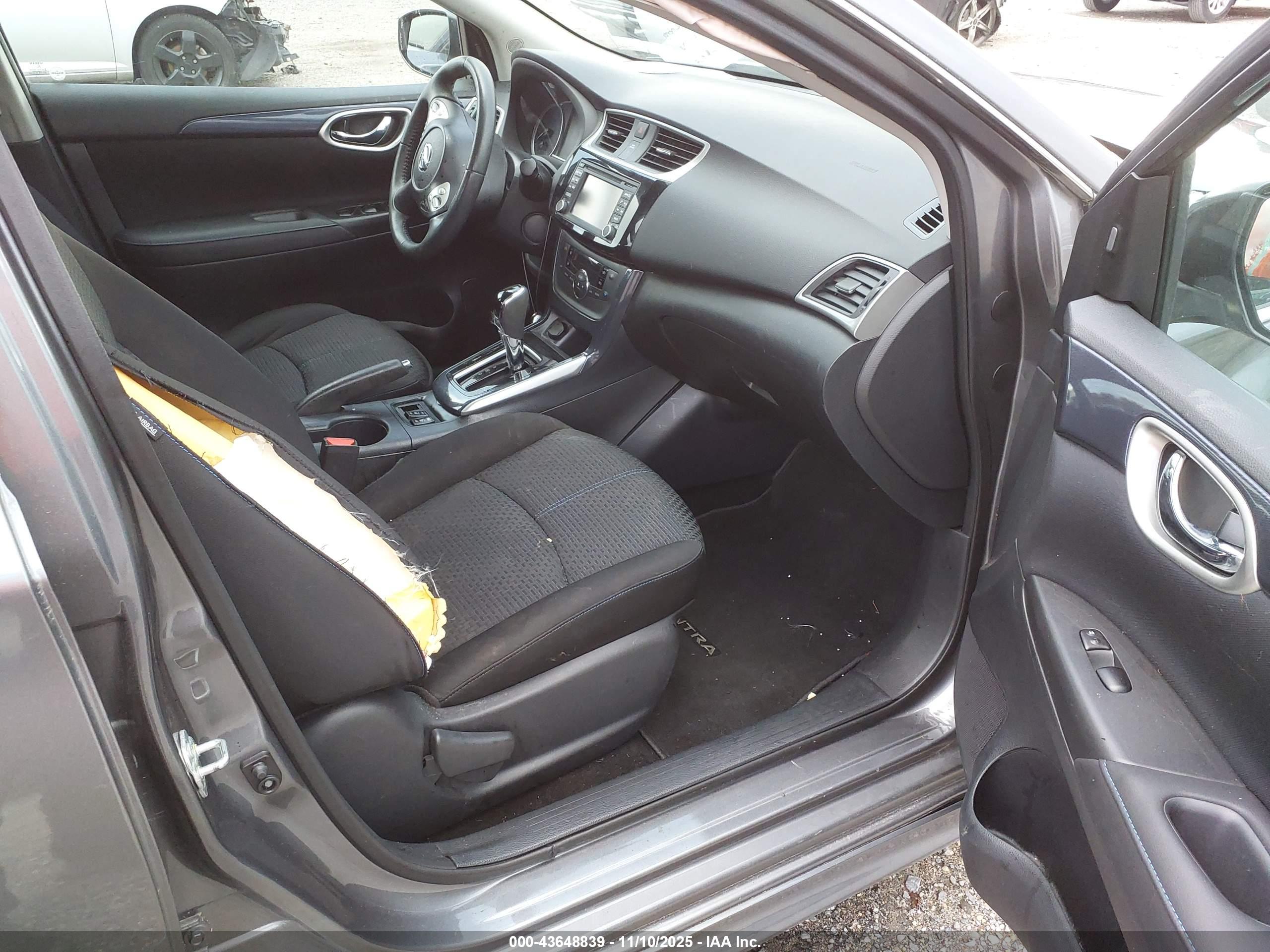 NISSAN SENTRA image 5