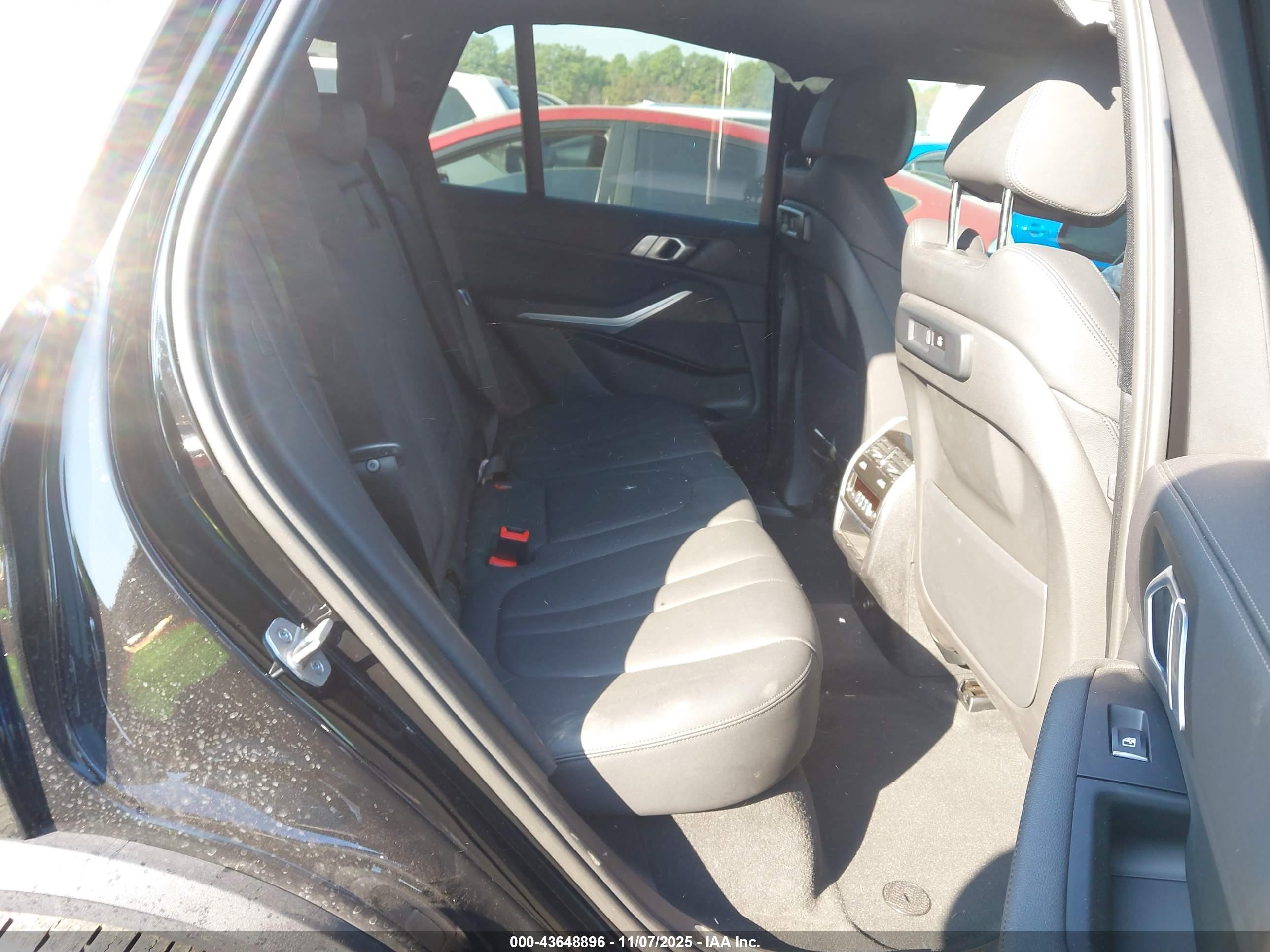 BMW X5 image 8