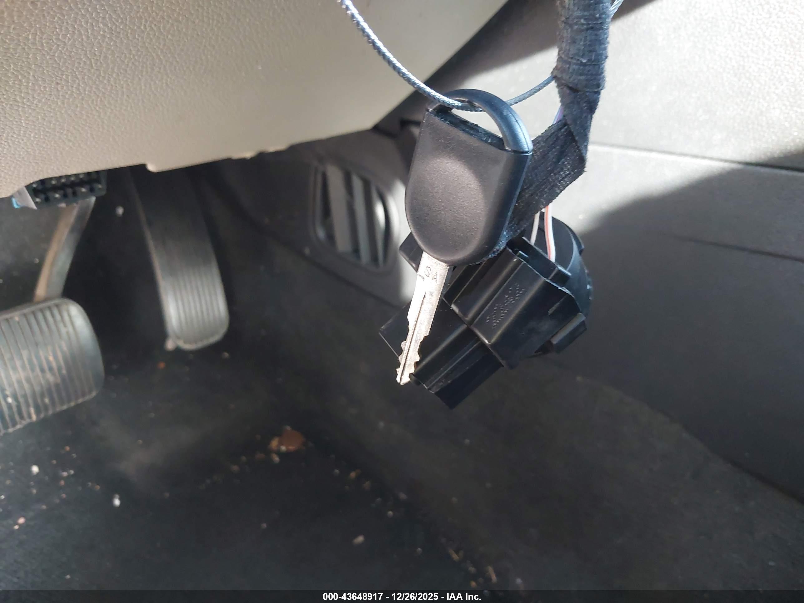 FORD EXPLORER image 11