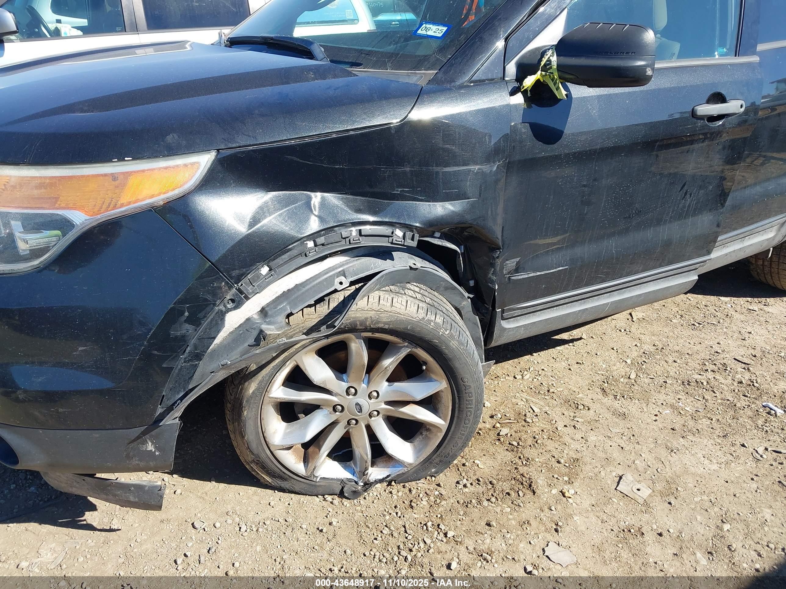 FORD EXPLORER image 6