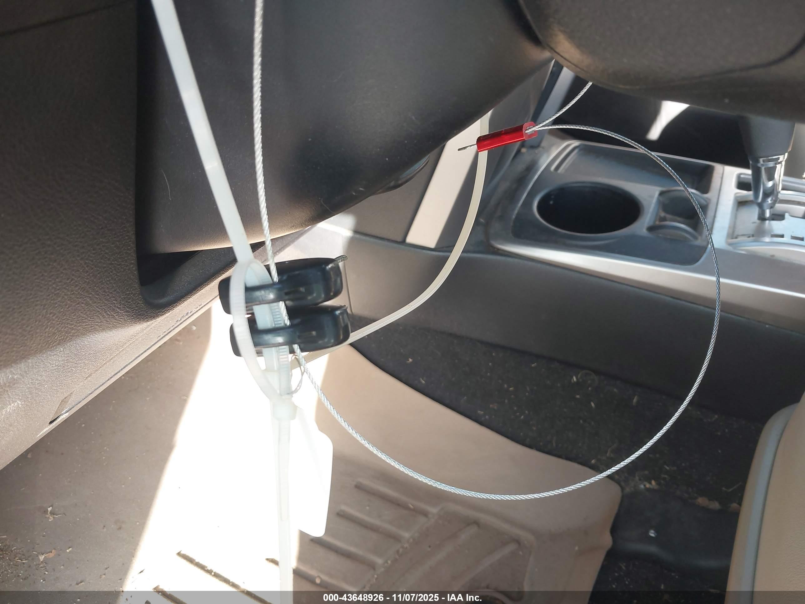 TOYOTA 4RUNNER image 11