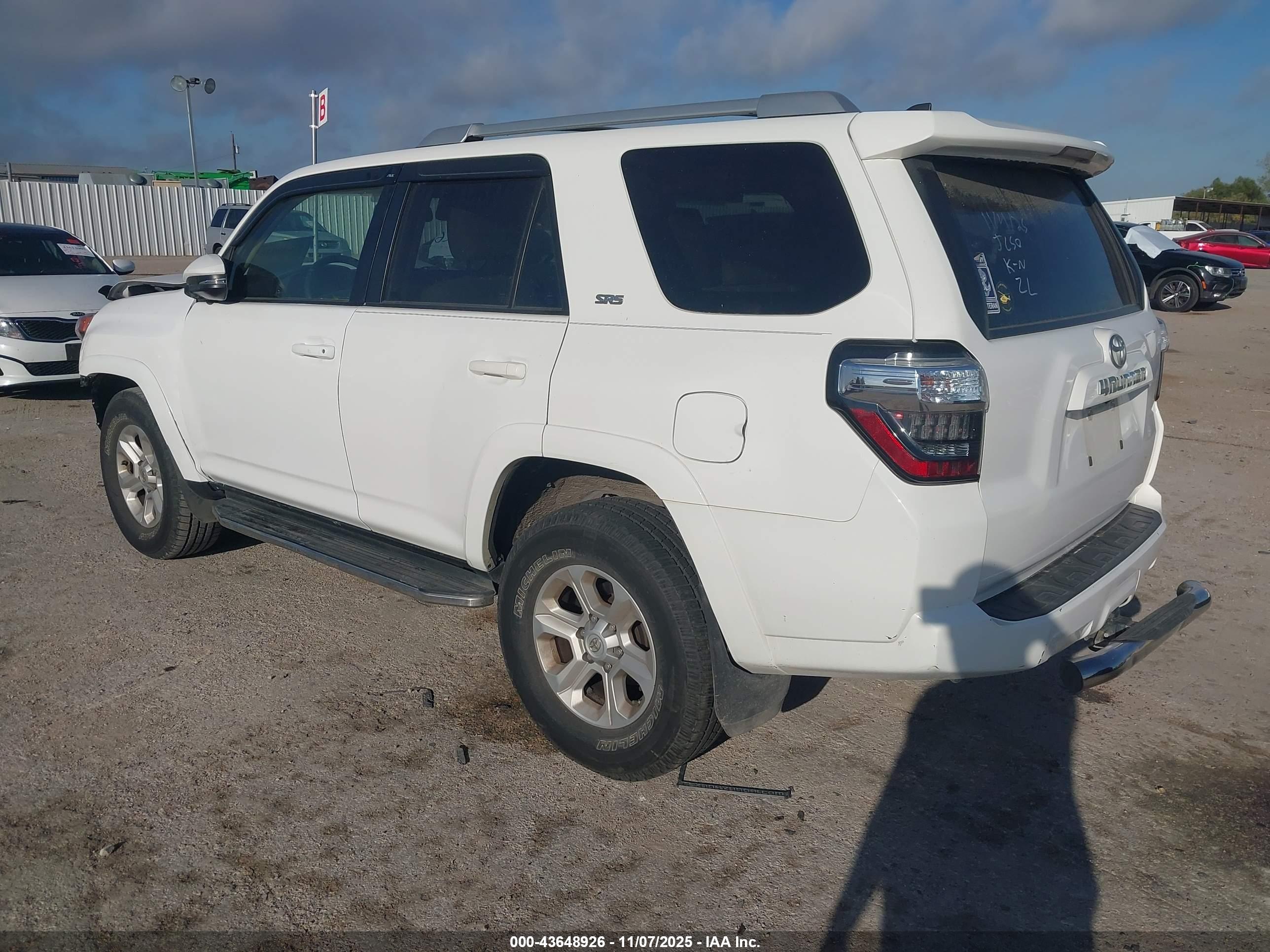 TOYOTA 4RUNNER image 3