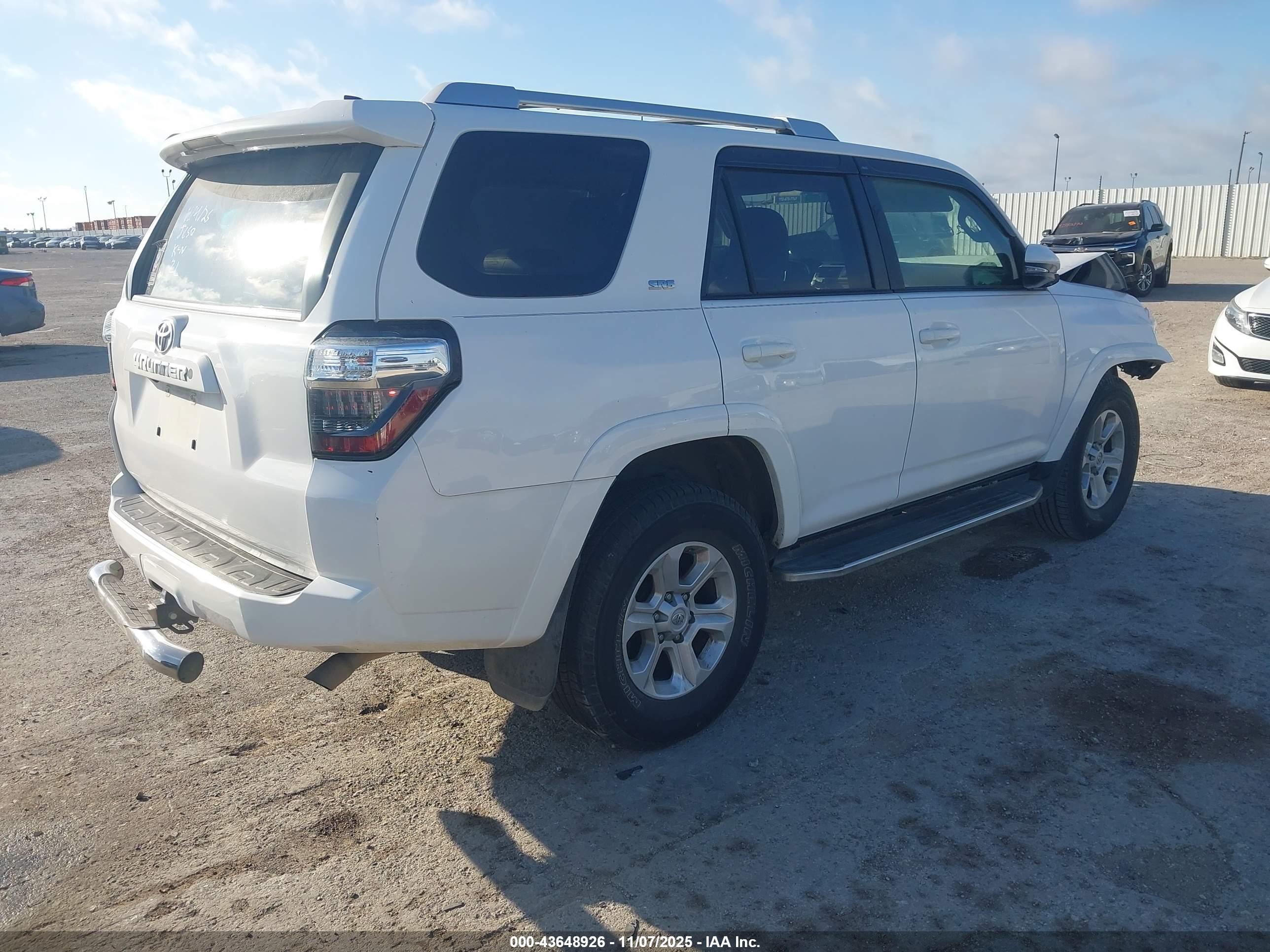 TOYOTA 4RUNNER image 4