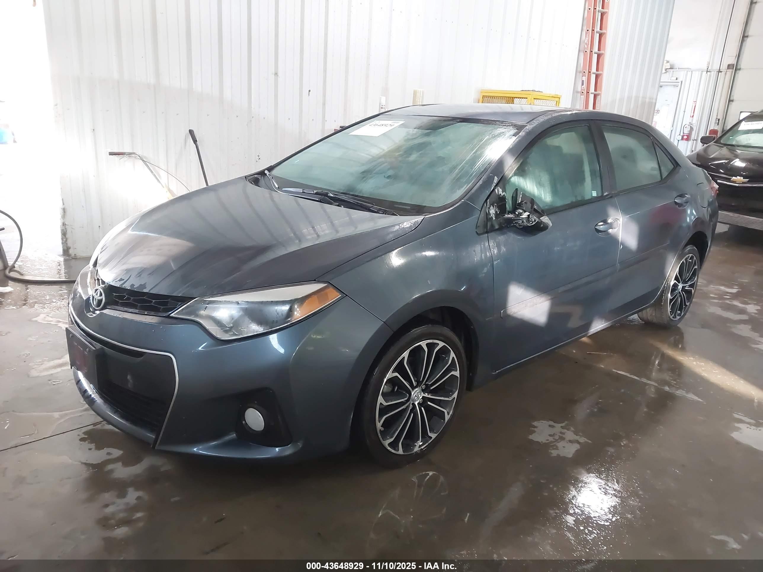 TOYOTA COROLLA image 2