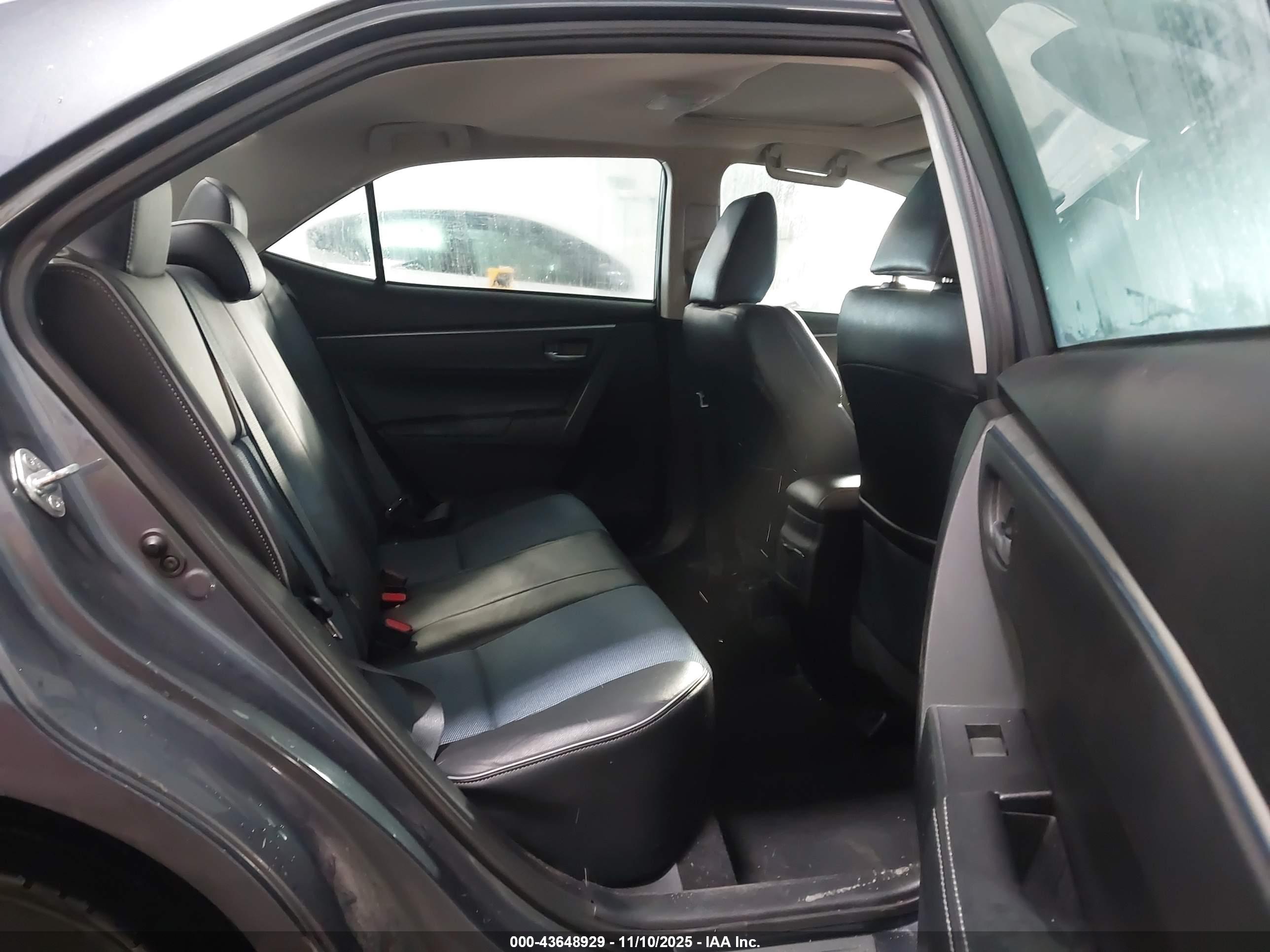 TOYOTA COROLLA image 8