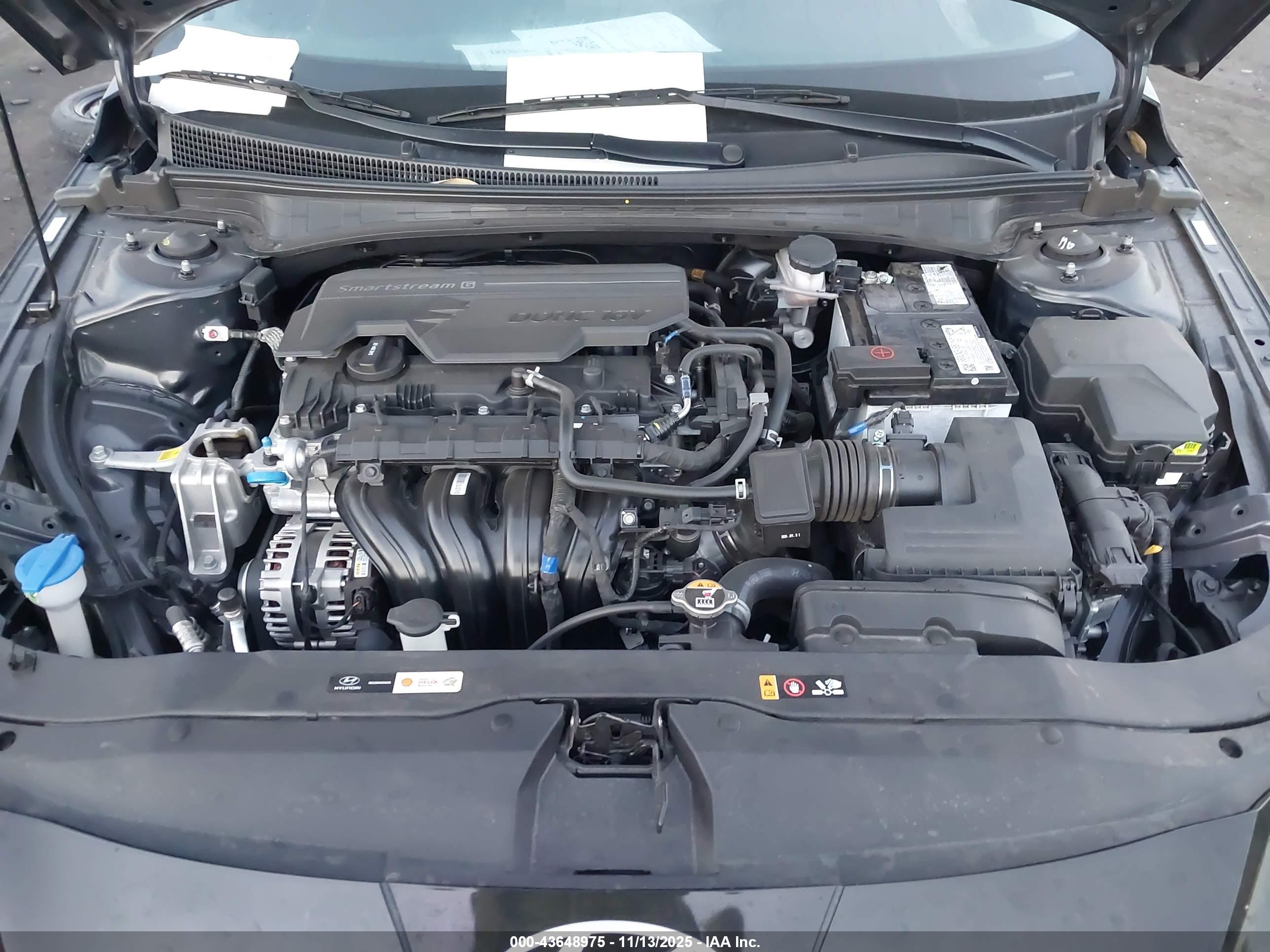 HYUNDAI ELANTRA image 10