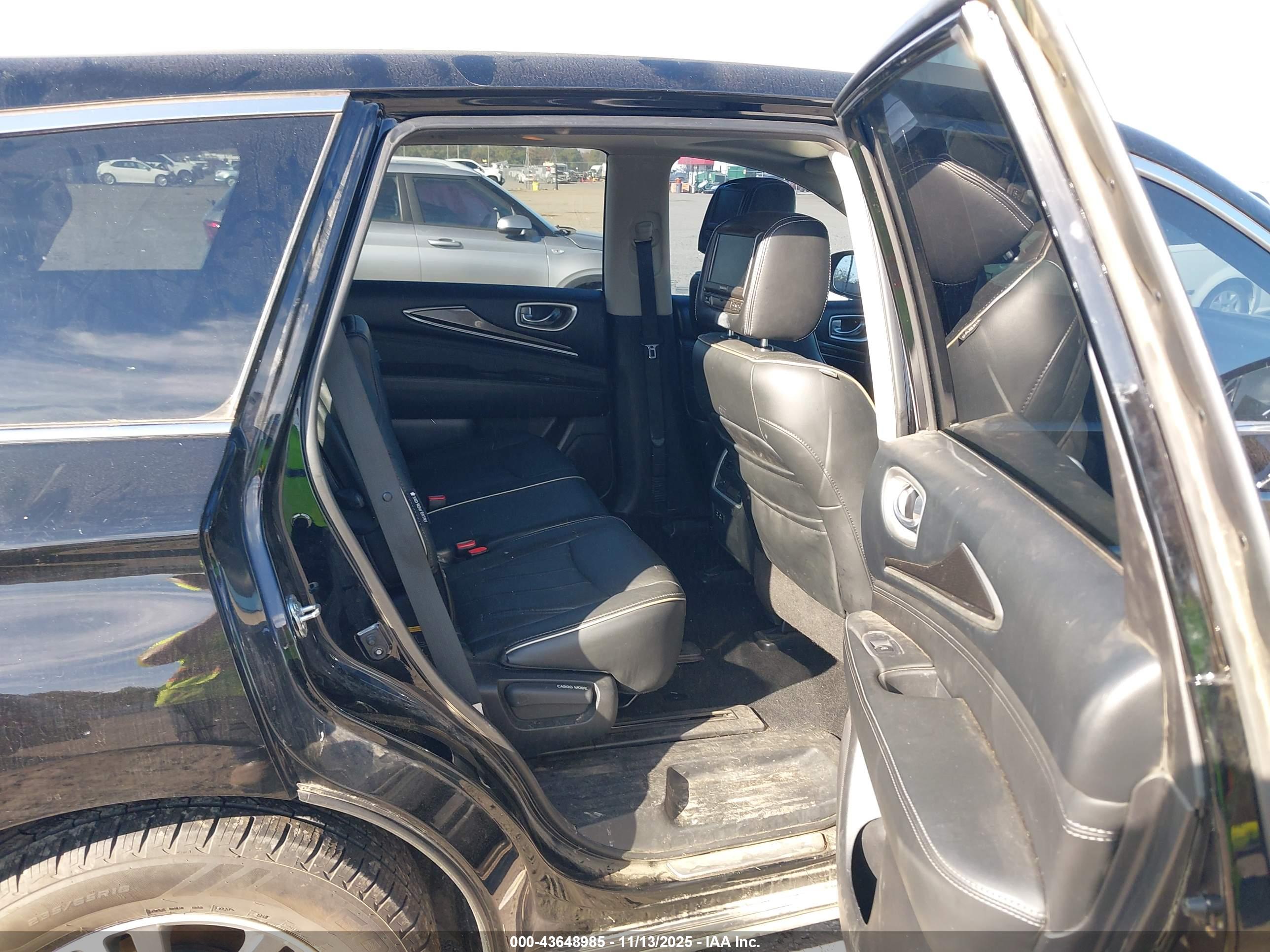 INFINITI QX60 image 8