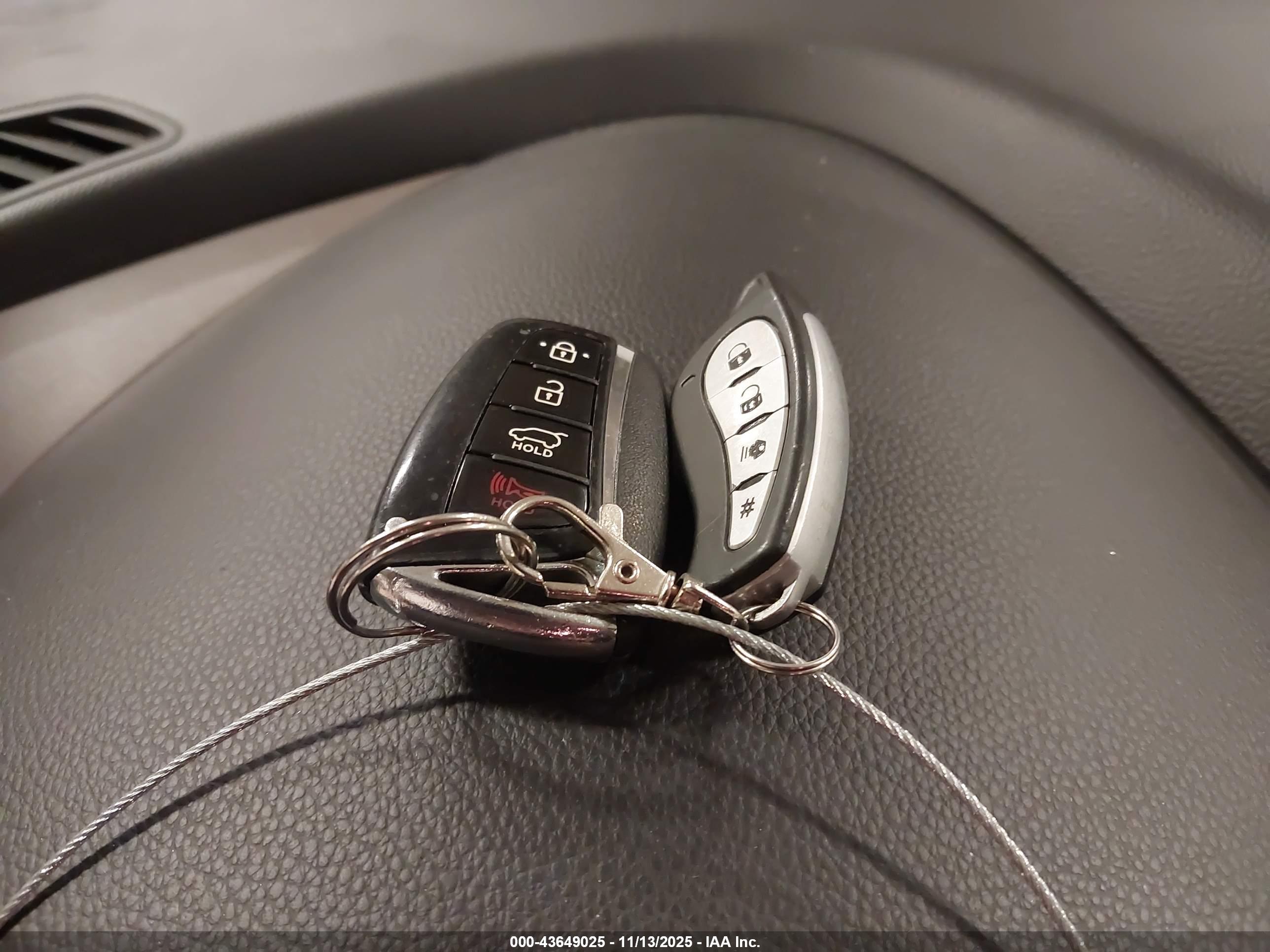 HYUNDAI SANTA image 11