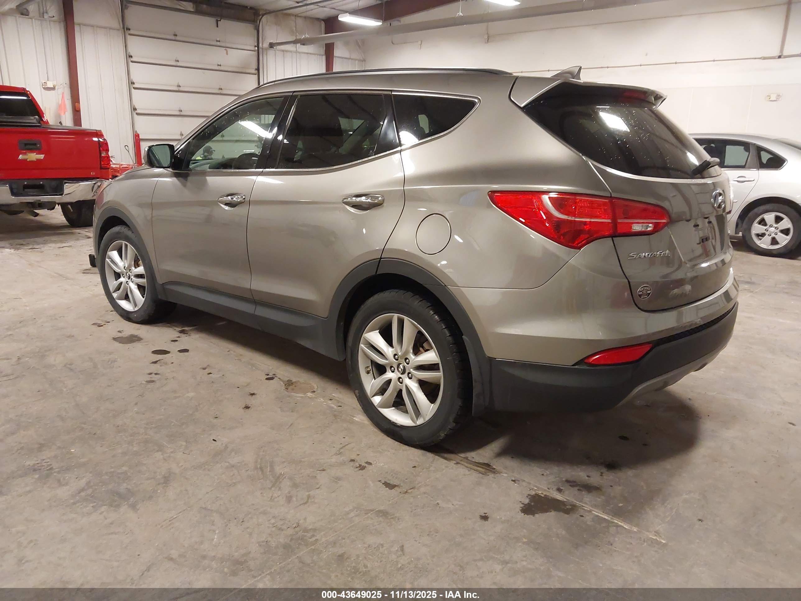 HYUNDAI SANTA image 3