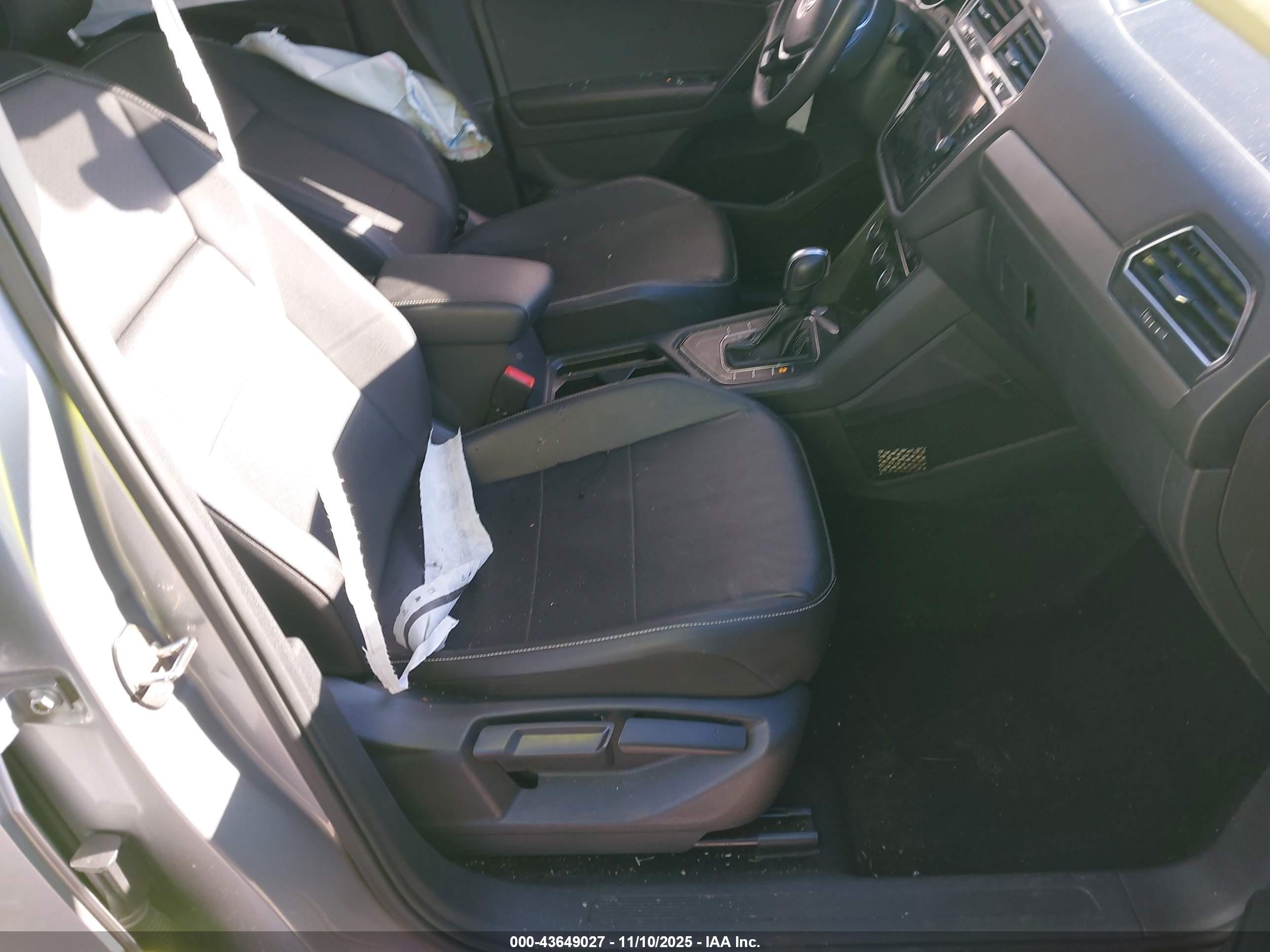 VOLKSWAGEN TIGUAN image 5
