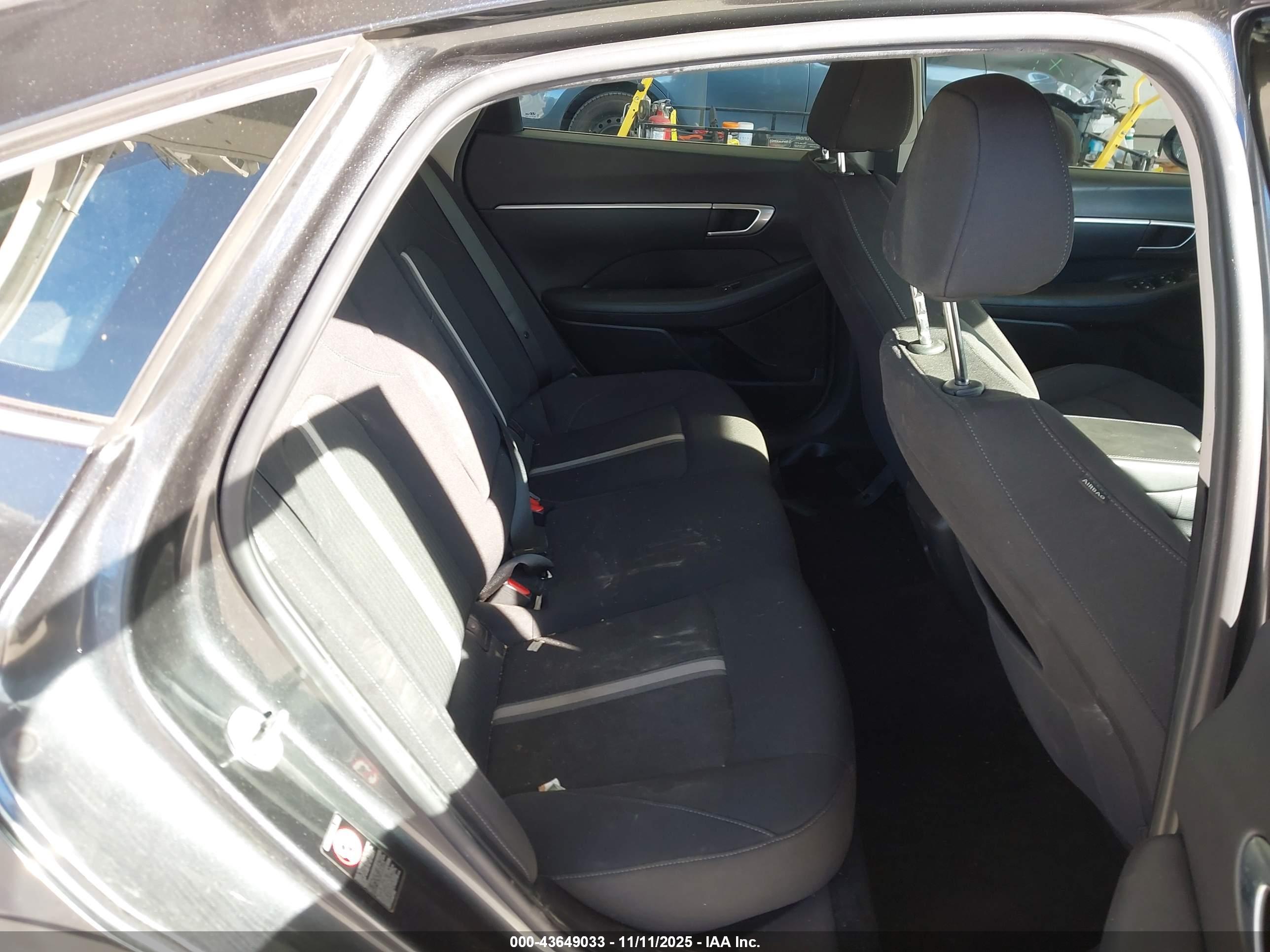 HYUNDAI SONATA image 8