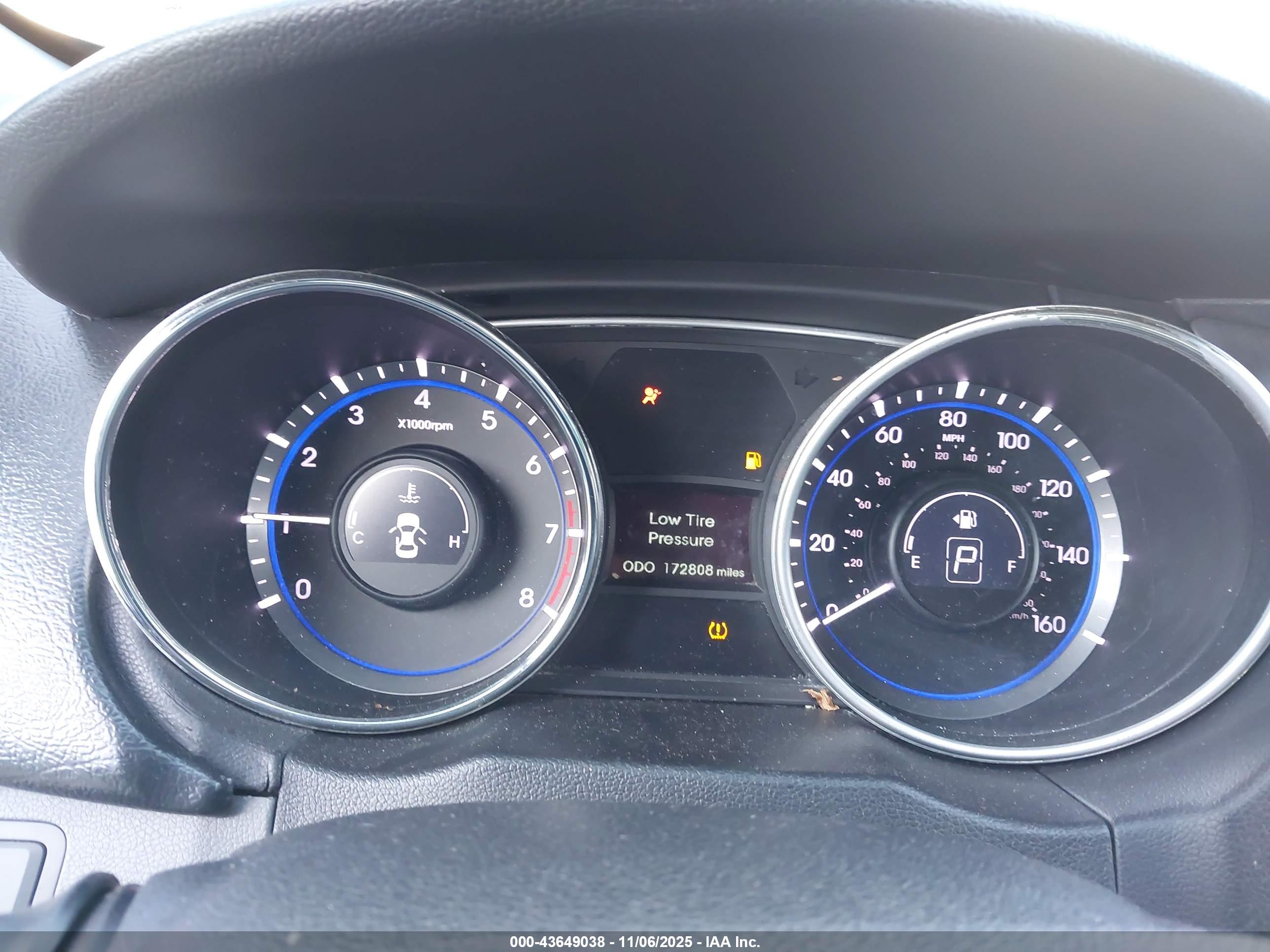 HYUNDAI SONATA image 7