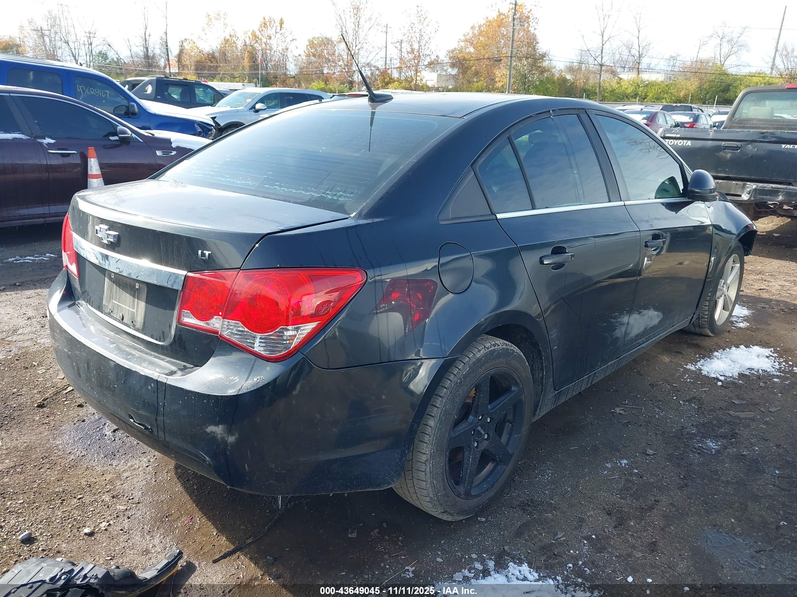 CHEVROLET CRUZE image 4
