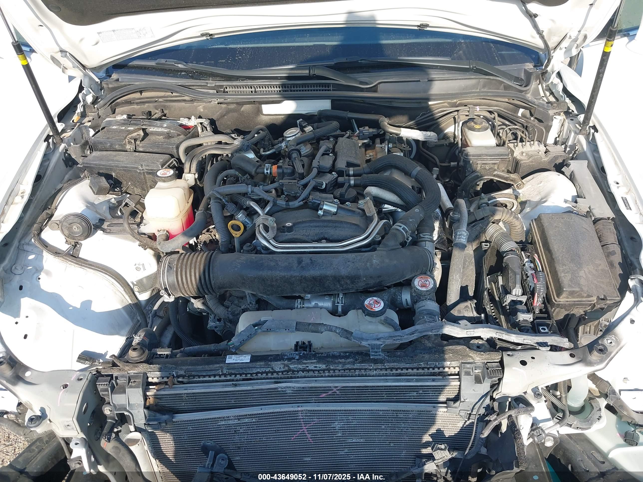 LEXUS IS image 10