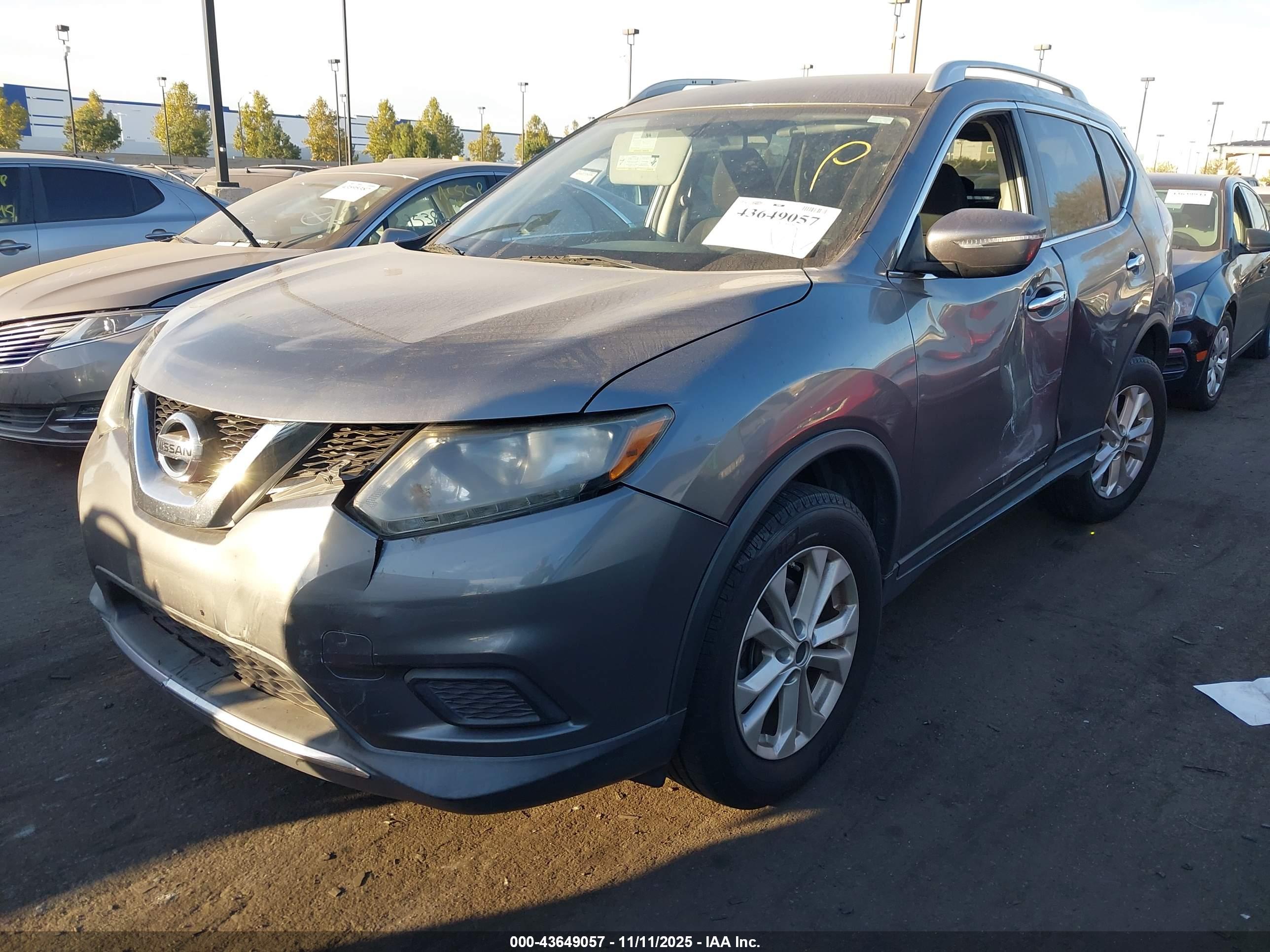 NISSAN ROGUE image 2
