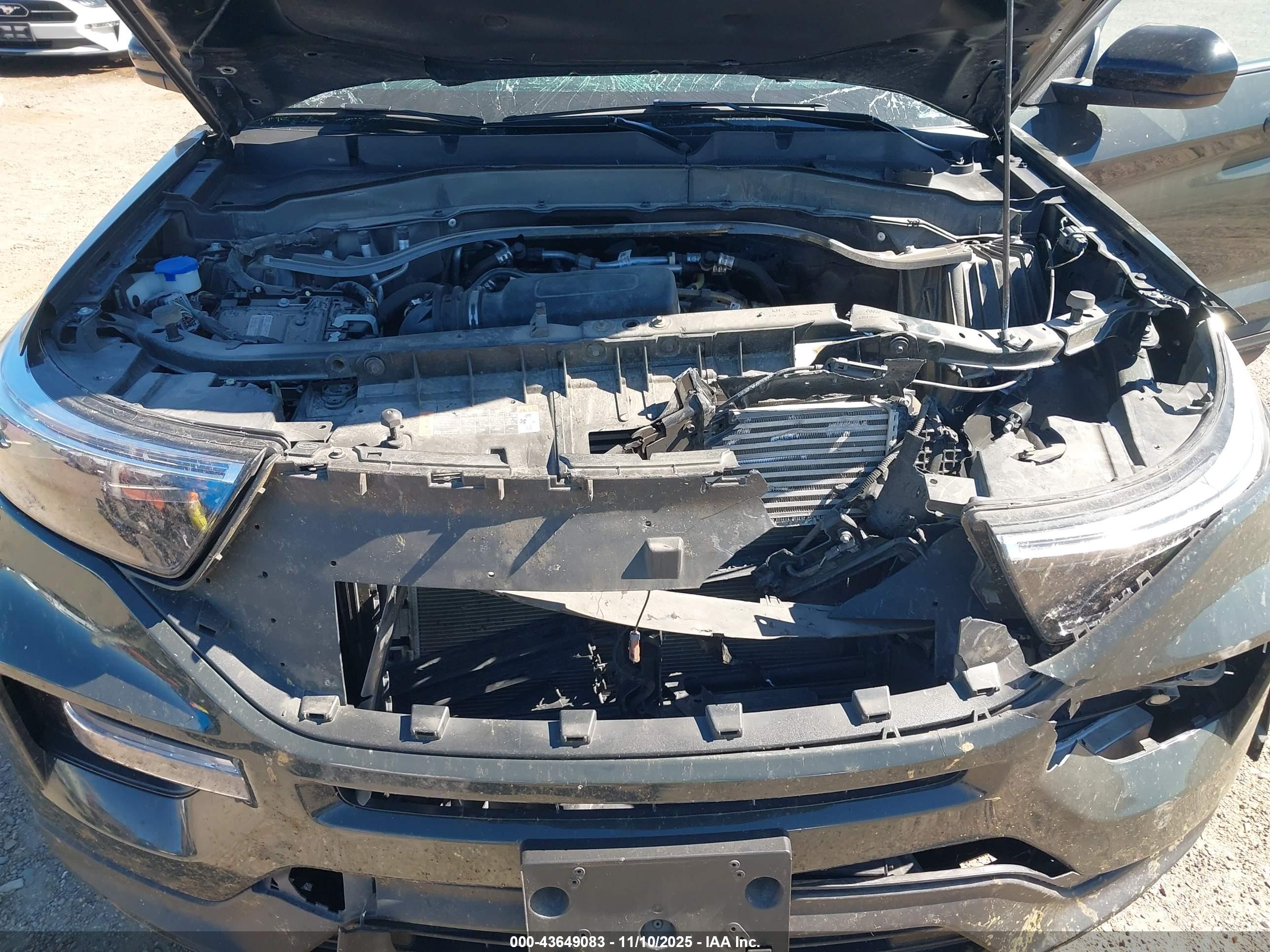 FORD EXPLORER image 10