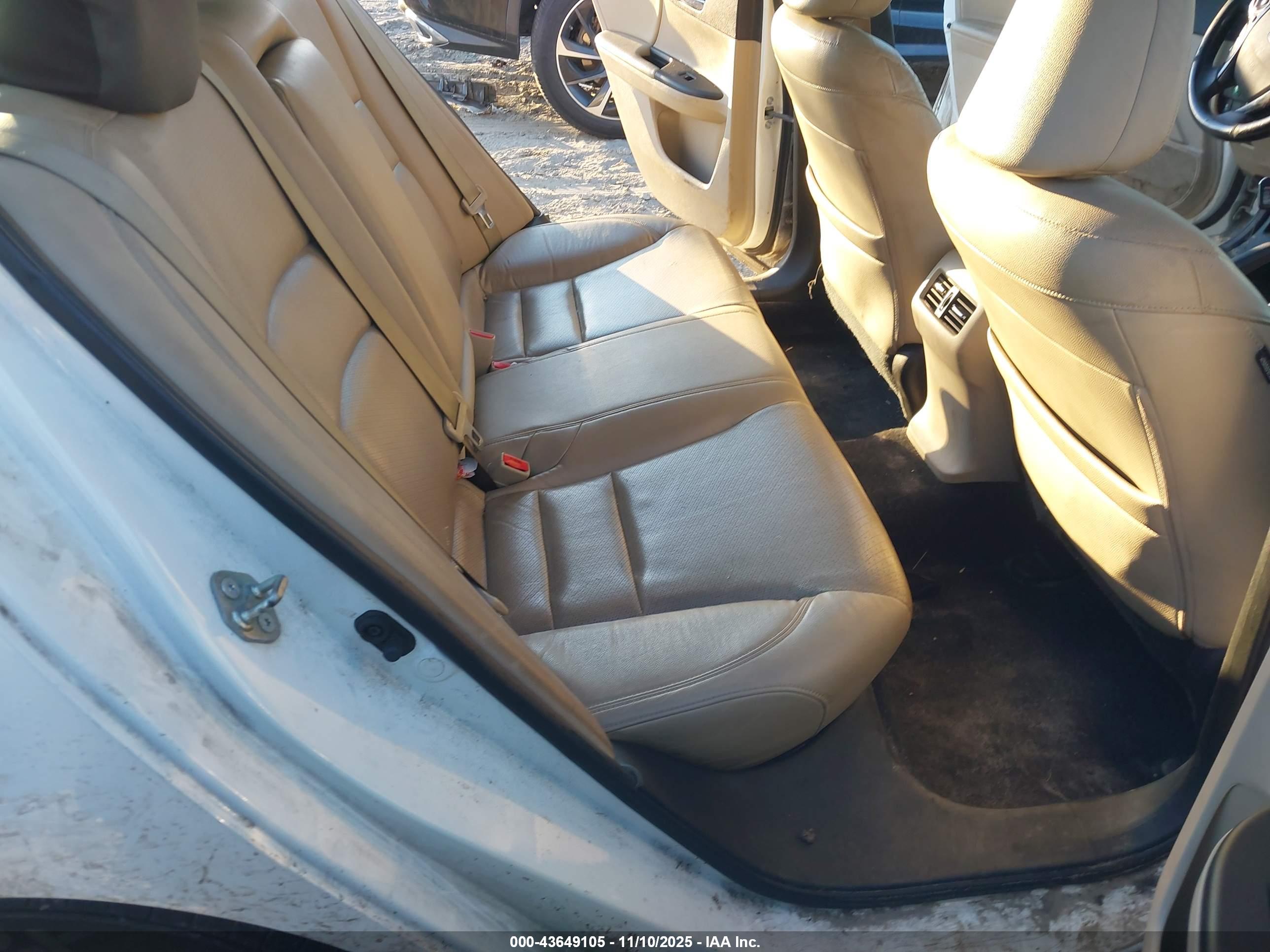 HONDA ACCORD image 8