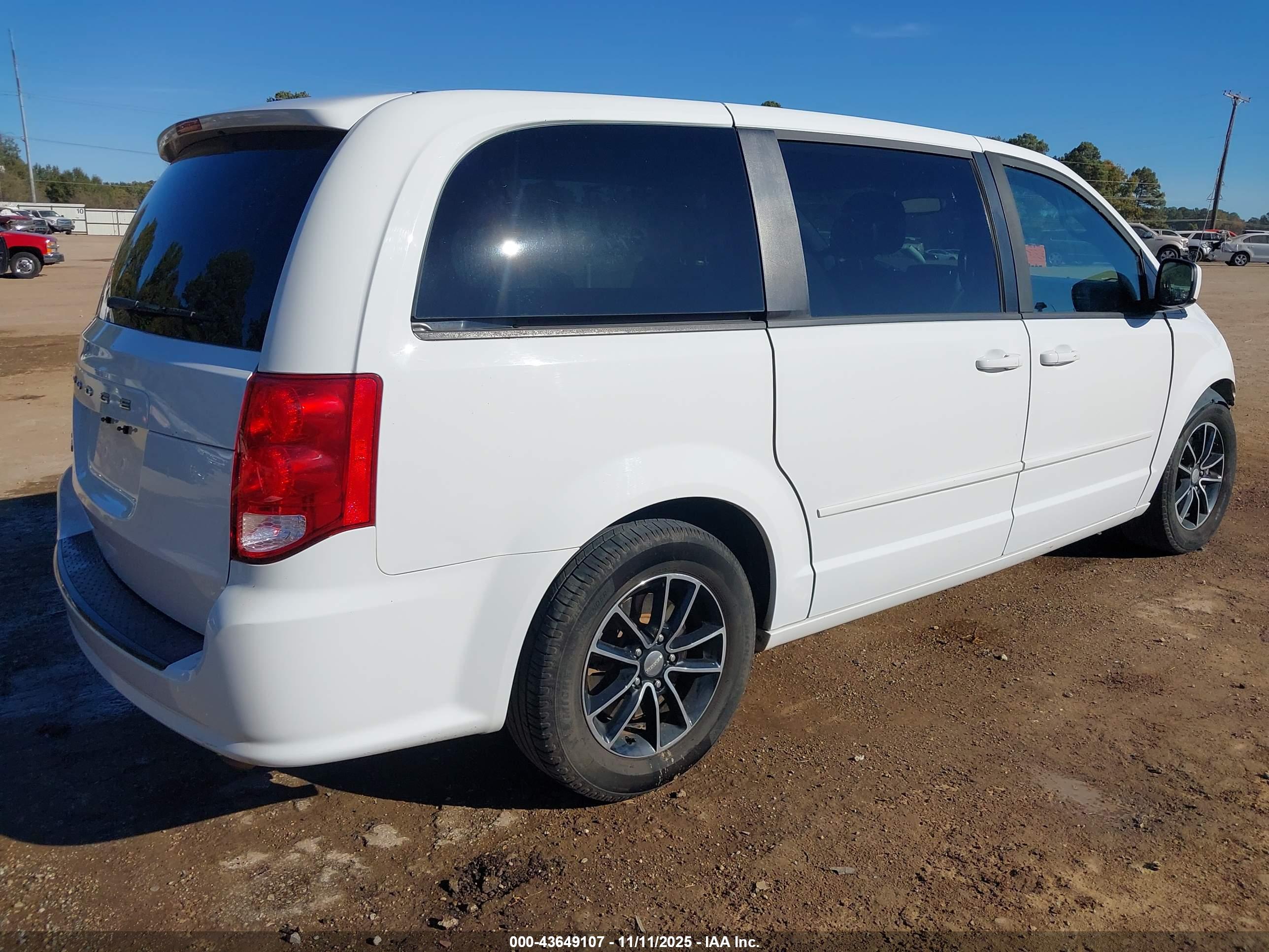 DODGE GRAND image 4