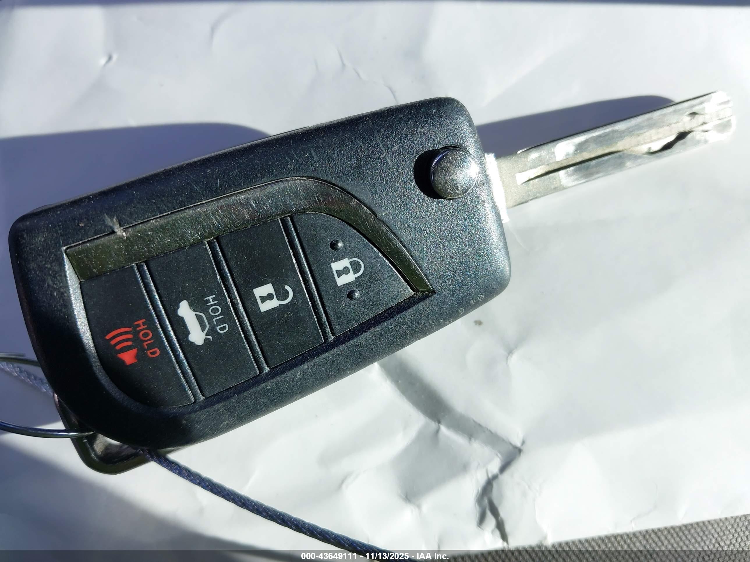 TOYOTA CAMRY image 11