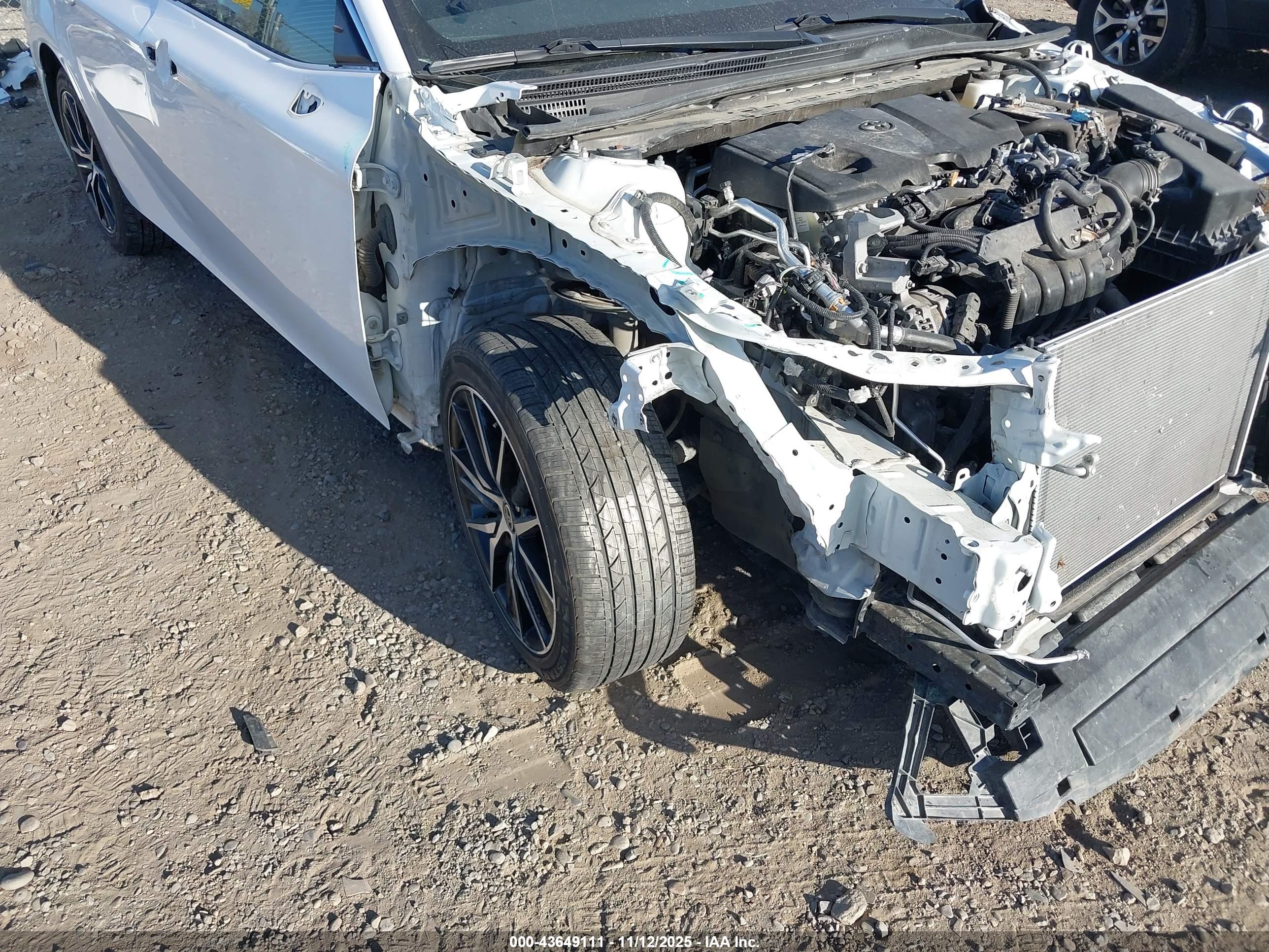 TOYOTA CAMRY image 6